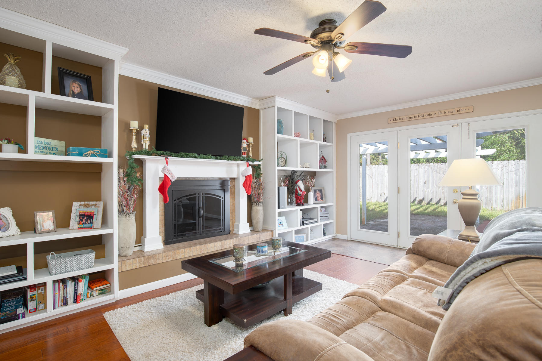 FOREST MANOR - Residential