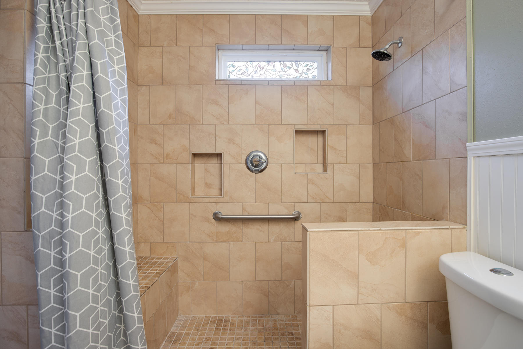 FOREST MANOR - Residential