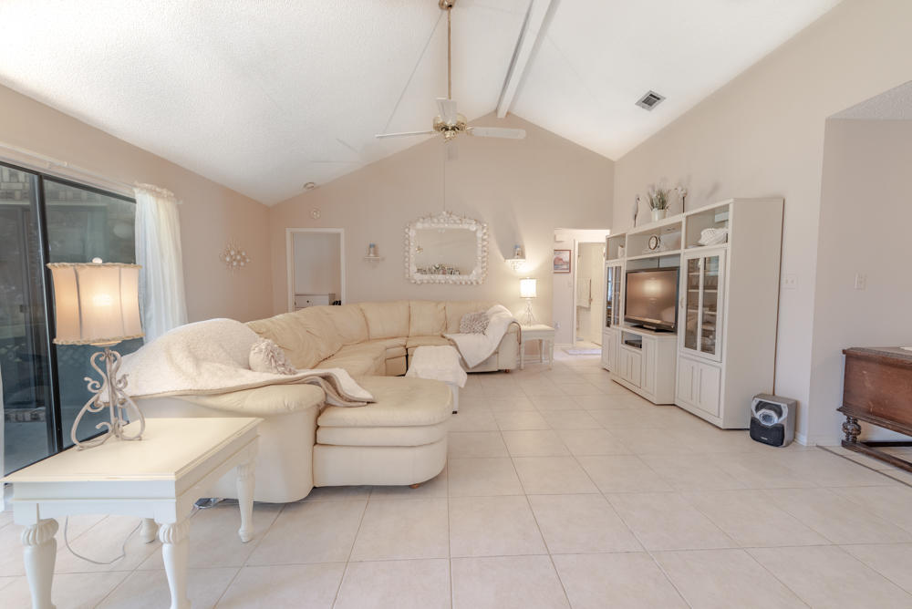 HOLLEY BY THE SEA - Residential