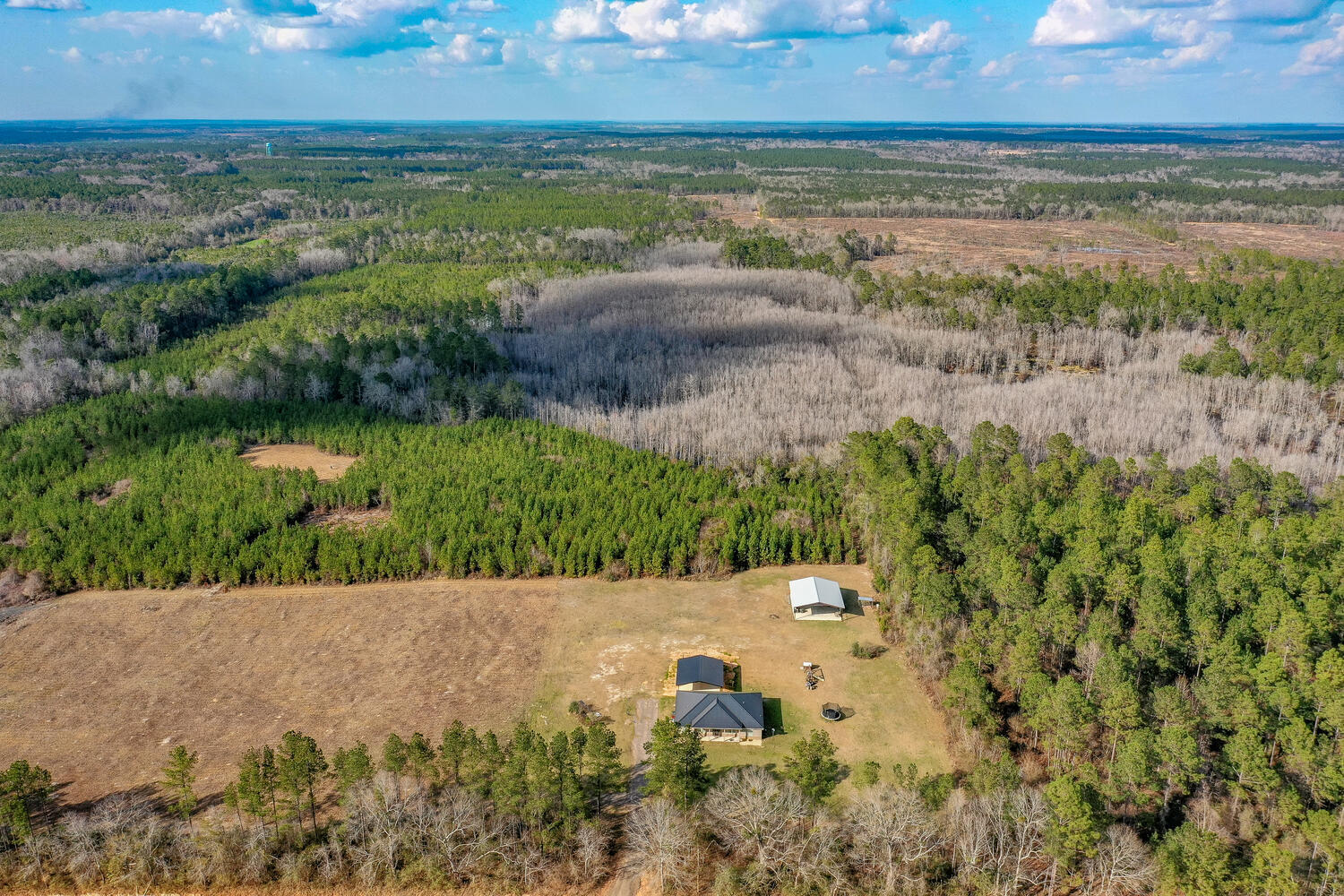 NO RECORDED SUBDIVISION - Residential