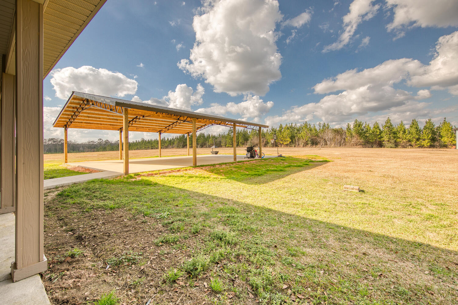 NO RECORDED SUBDIVISION - Residential