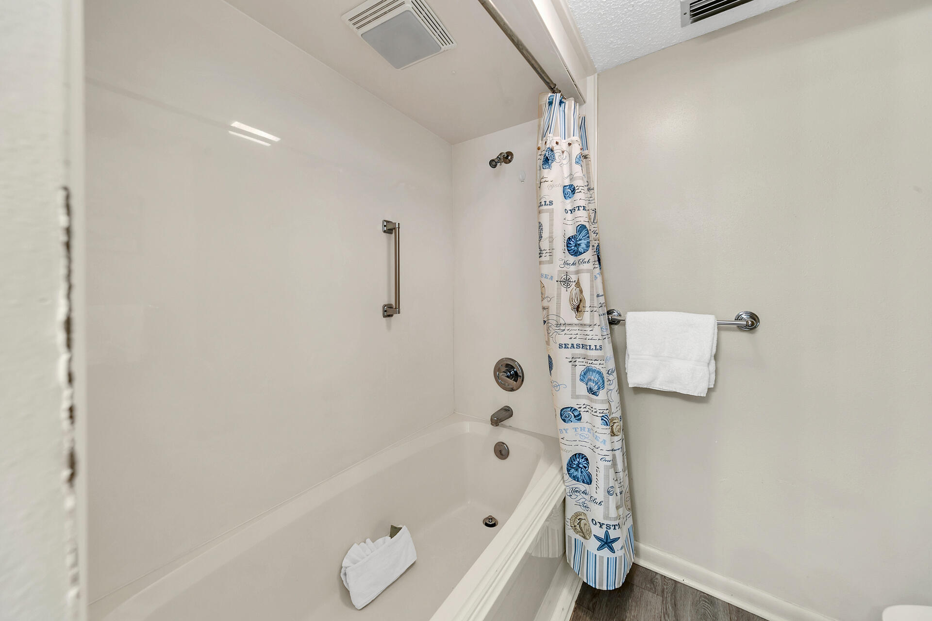 JETTY EAST CONDO - Residential