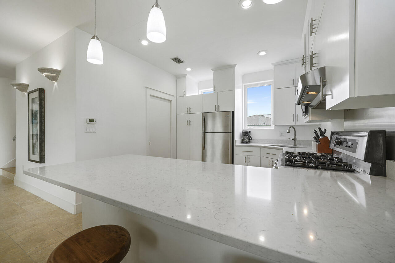 SNOW DRIFT BEACH - Residential