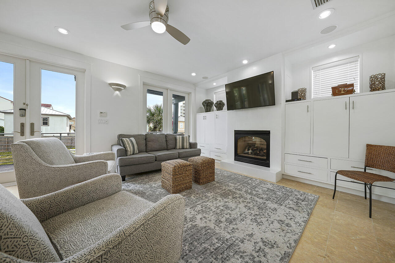 SNOW DRIFT BEACH - Residential