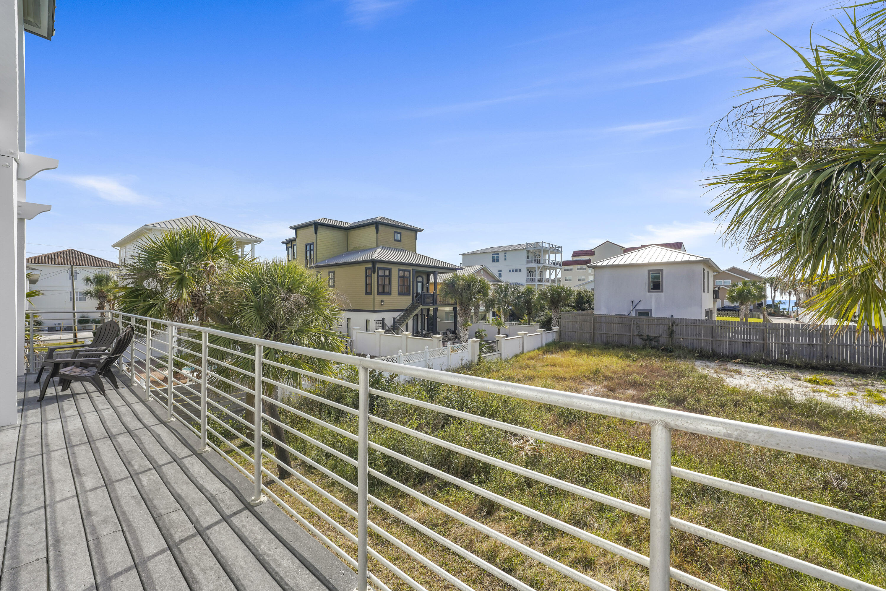SNOW DRIFT BEACH - Residential