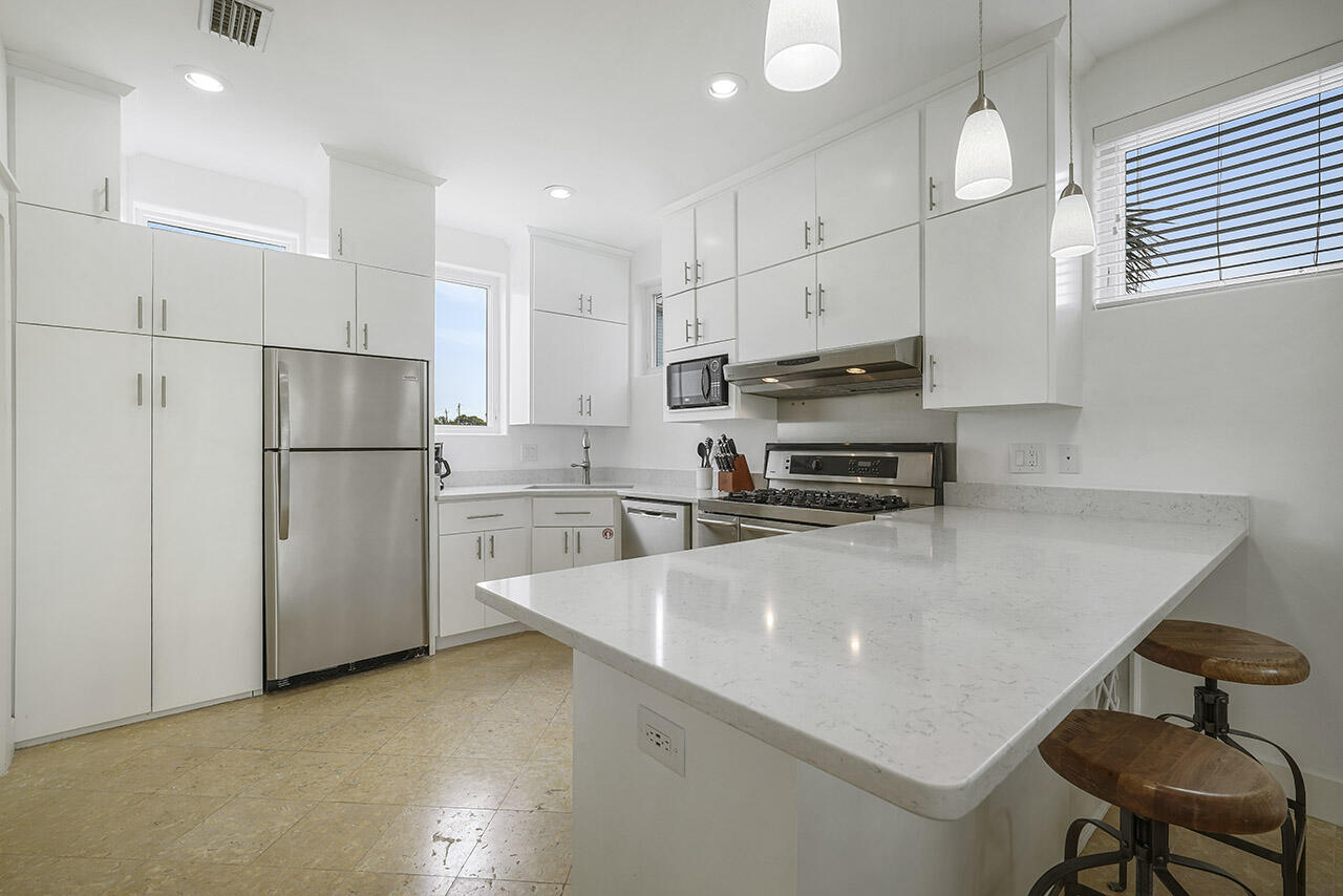 SNOW DRIFT BEACH - Residential