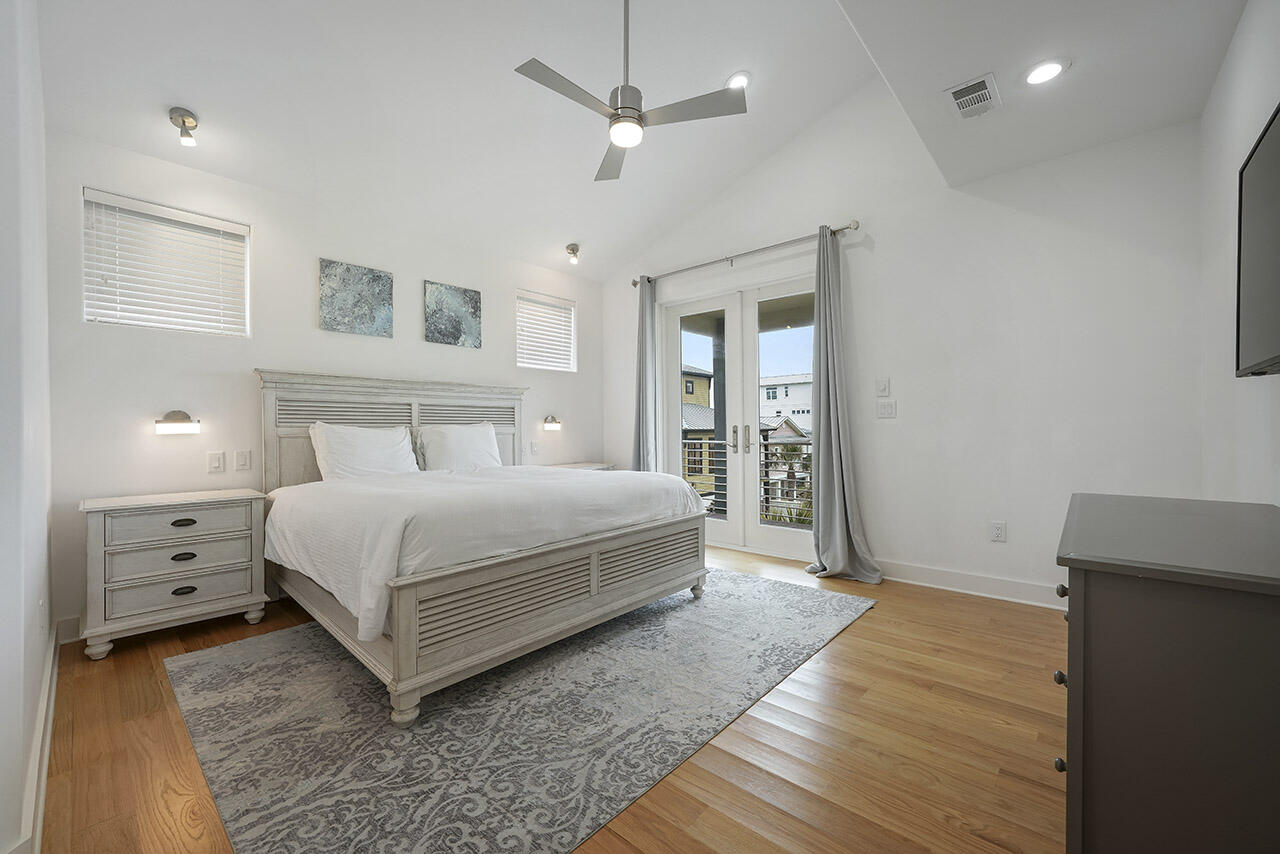 SNOW DRIFT BEACH - Residential