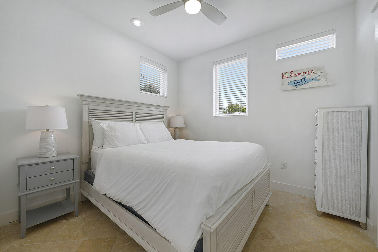 SNOW DRIFT BEACH - Residential