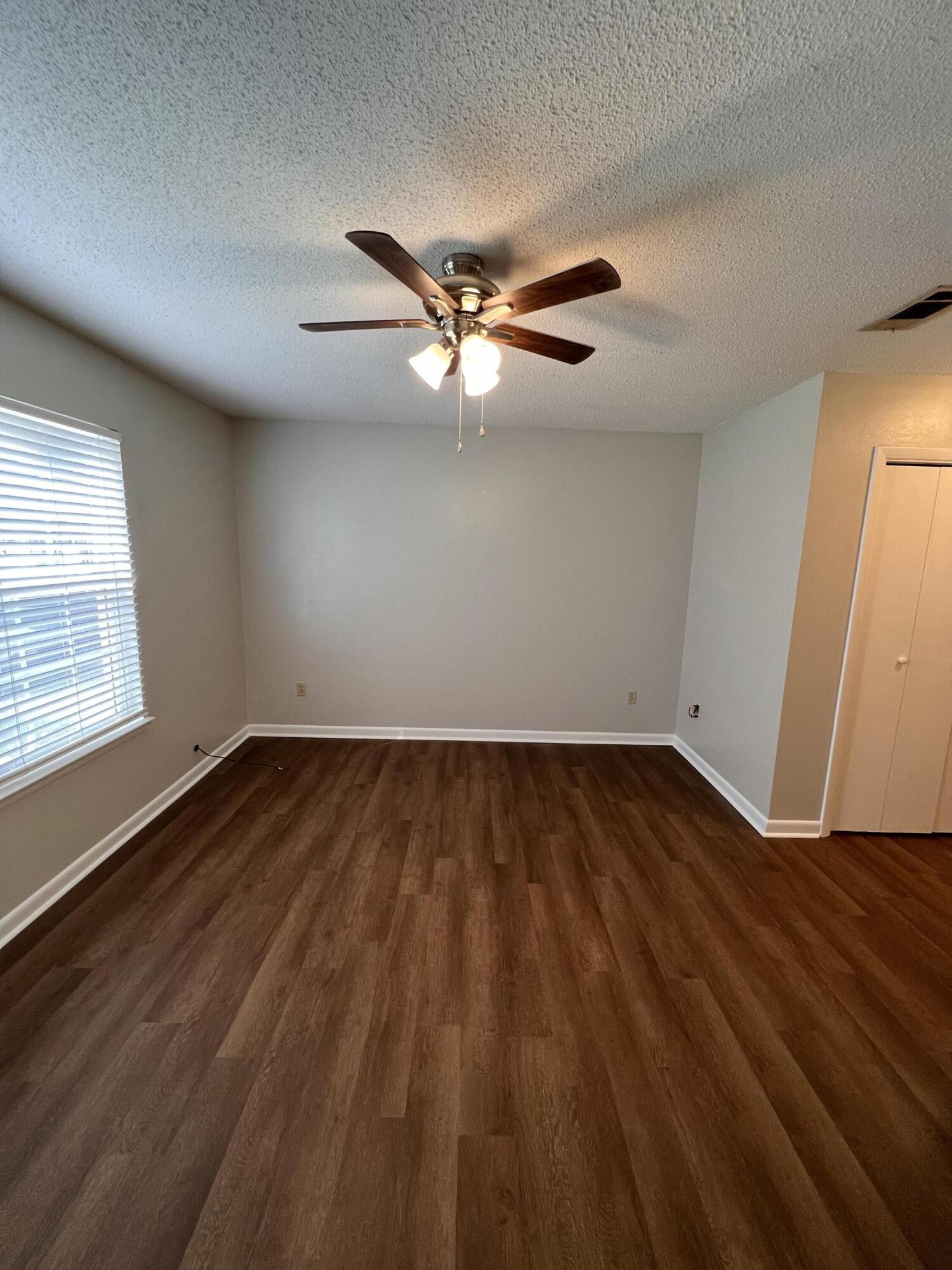 KELLY HILL ESTATES - Residential Lease