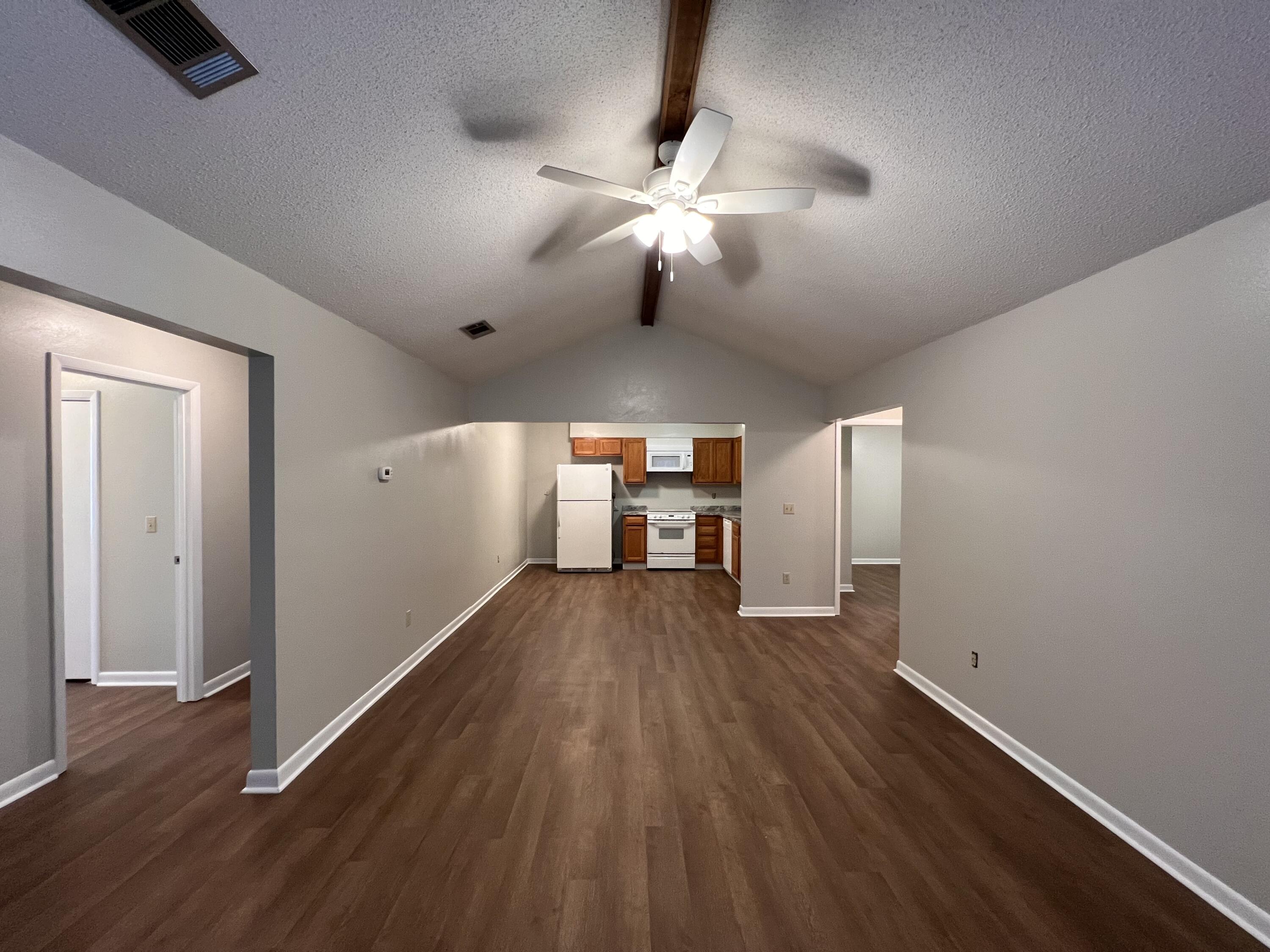 KELLY HILL ESTATES - Residential Lease