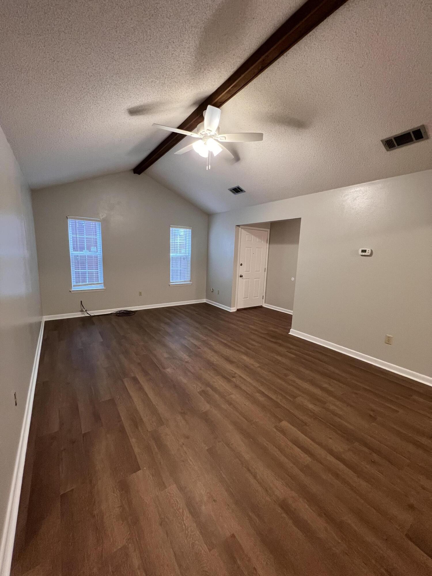 KELLY HILL ESTATES - Residential Lease