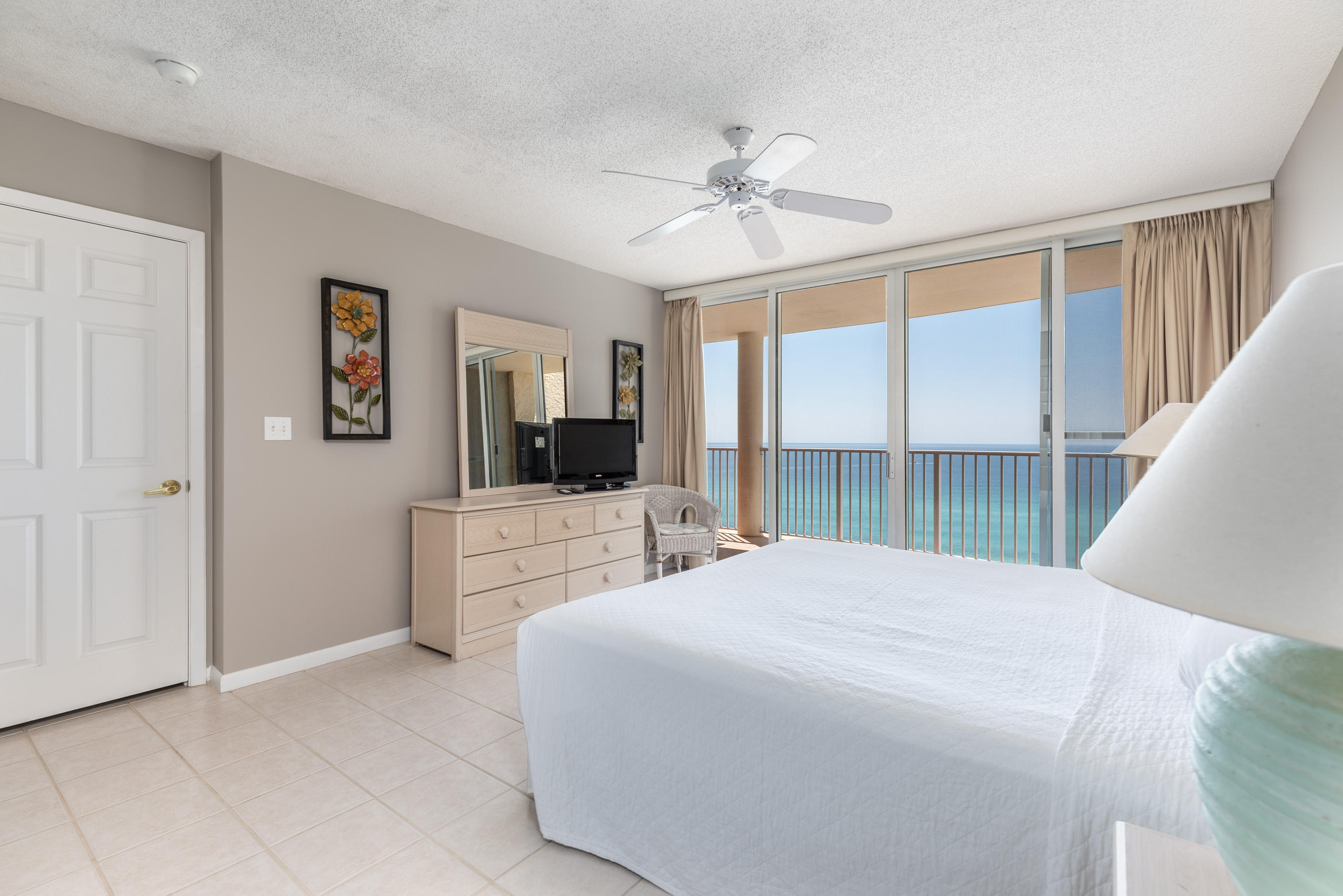 Long Beach  Towers IV - Residential