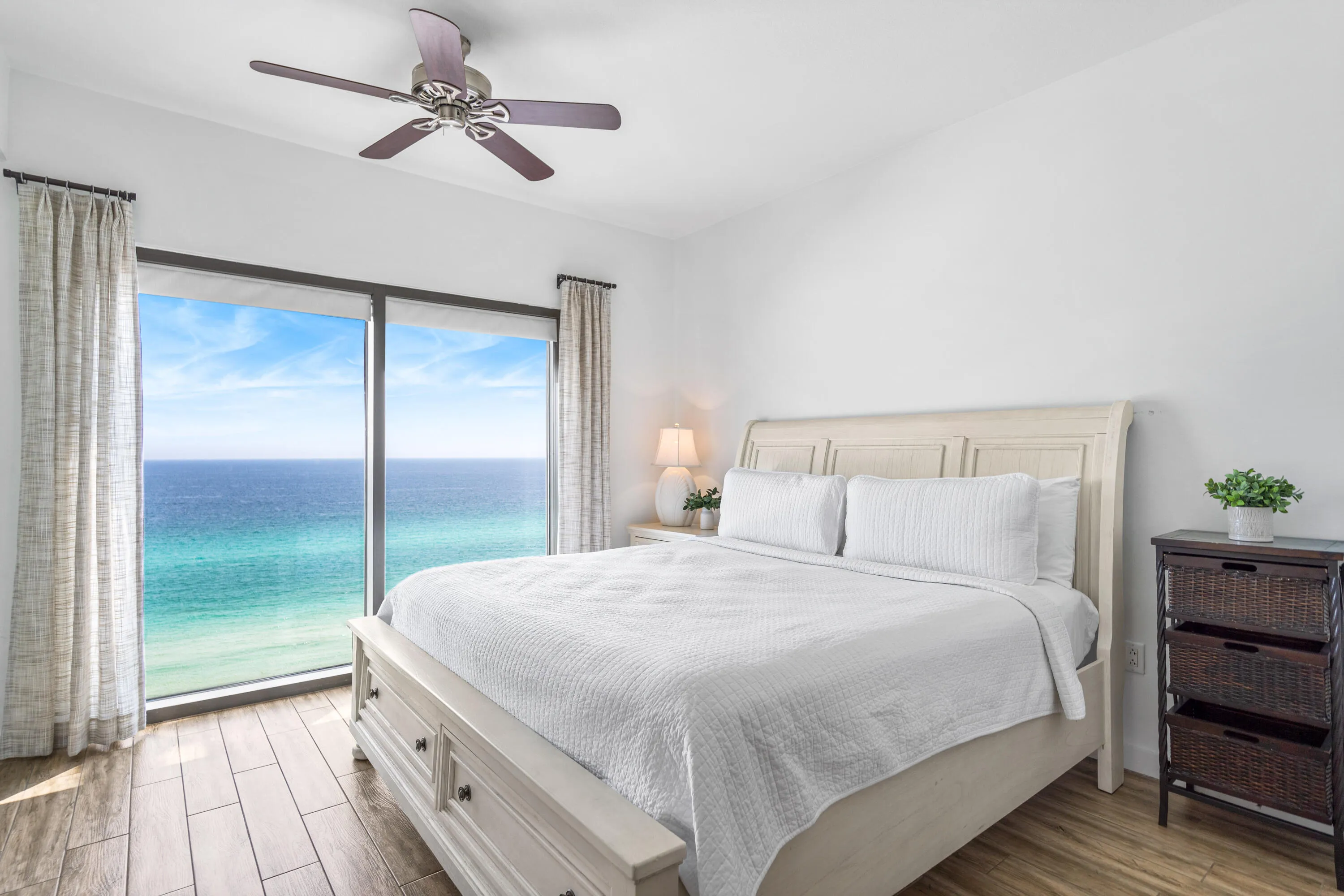 Panama City Beach, Florida 32413, United States, 2 Bedrooms Bedrooms, ,2 BathroomsBathrooms,Residential,Active,244829