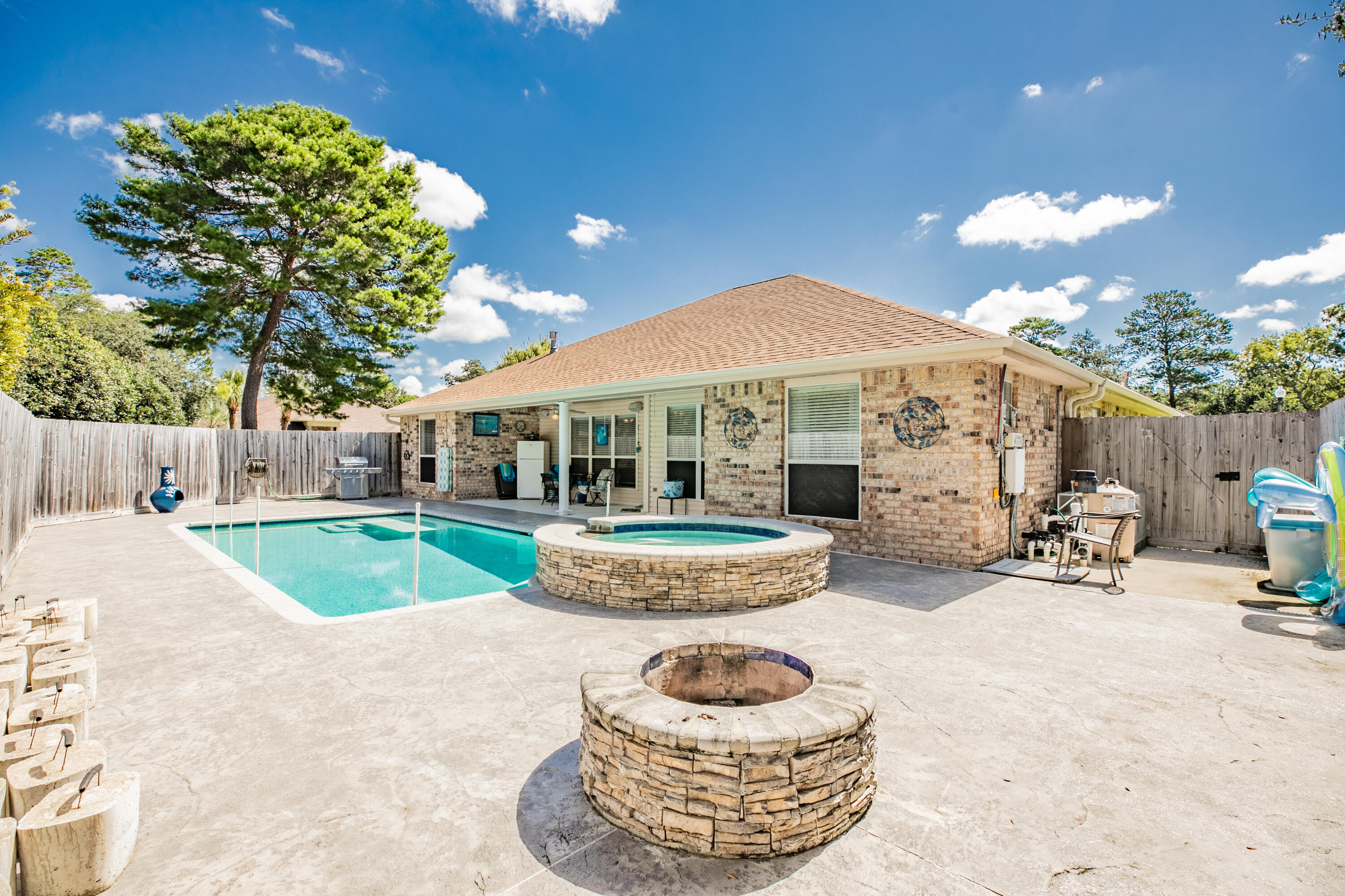 PARKWOOD ESTATES PH 7 - Residential
