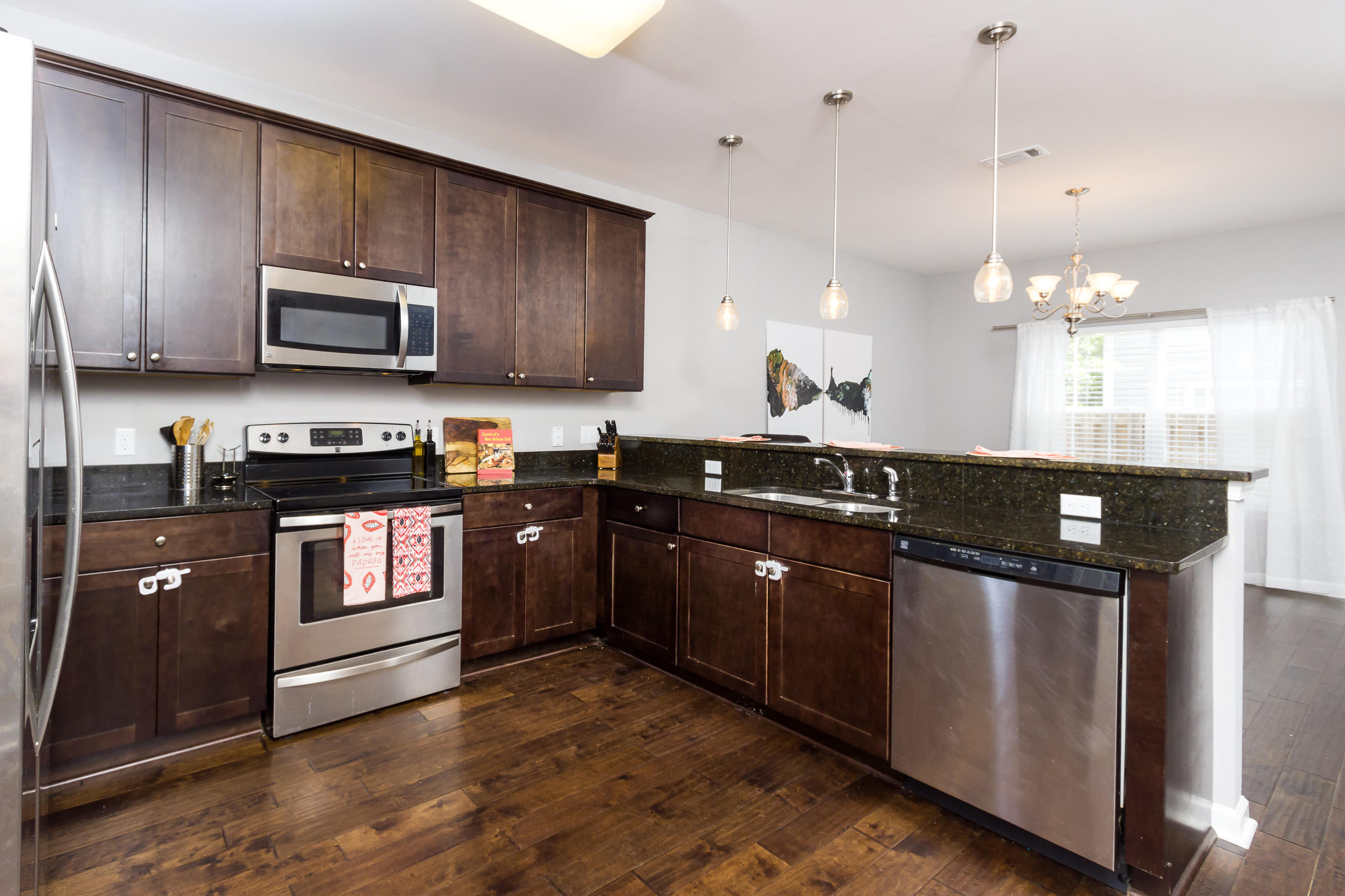 REDWOOD VILLAGE - Residential