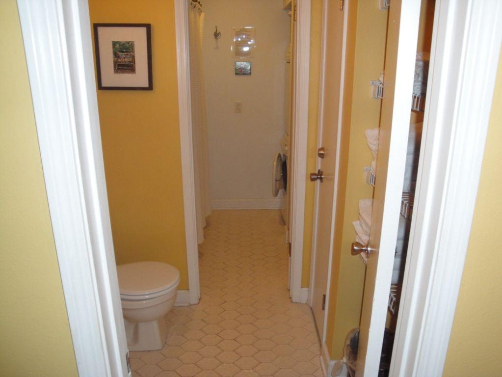 EASTERN SHORES CONDO PH 1 - Residential