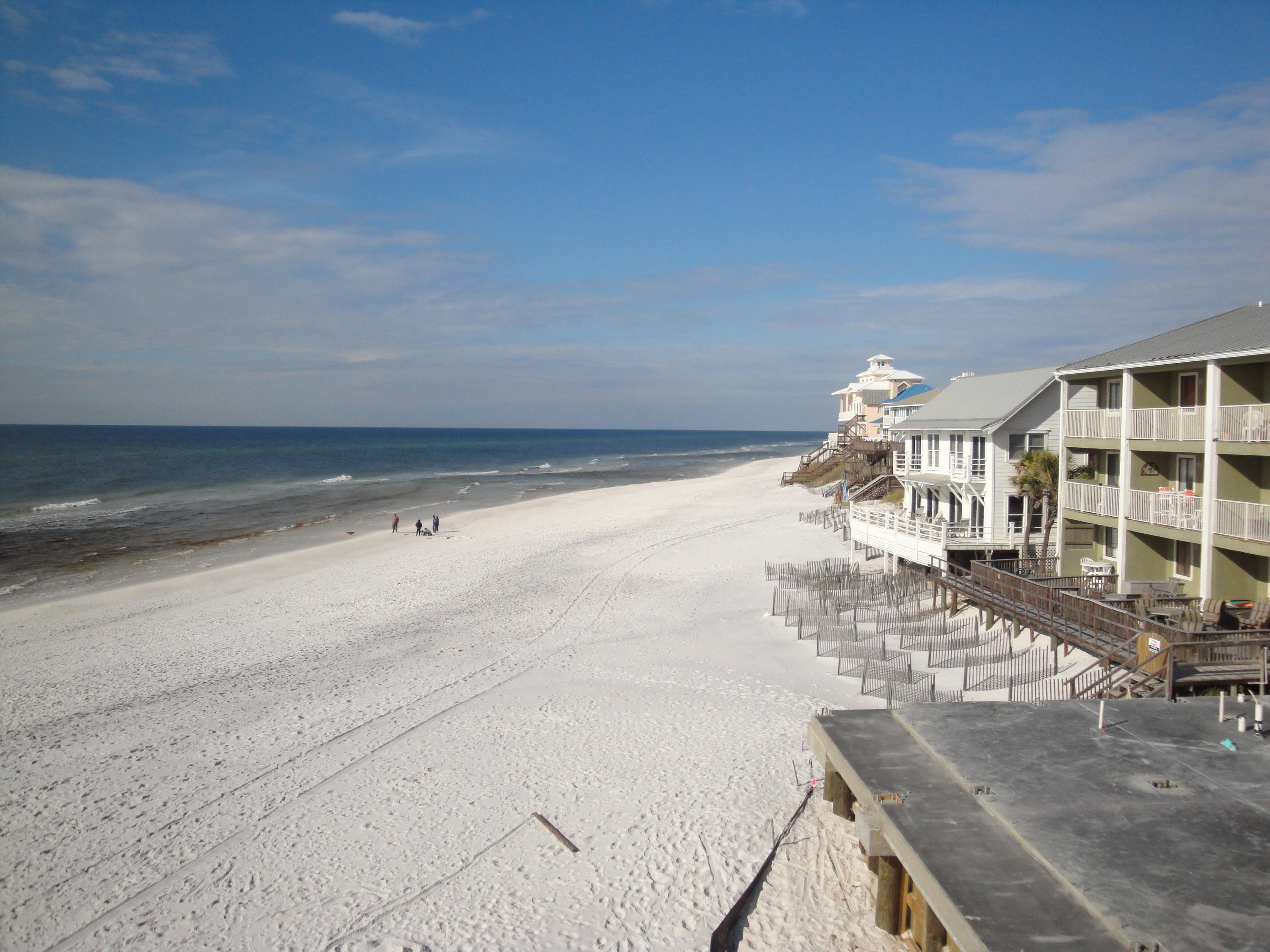 EASTERN SHORES CONDO PH 1 - Residential