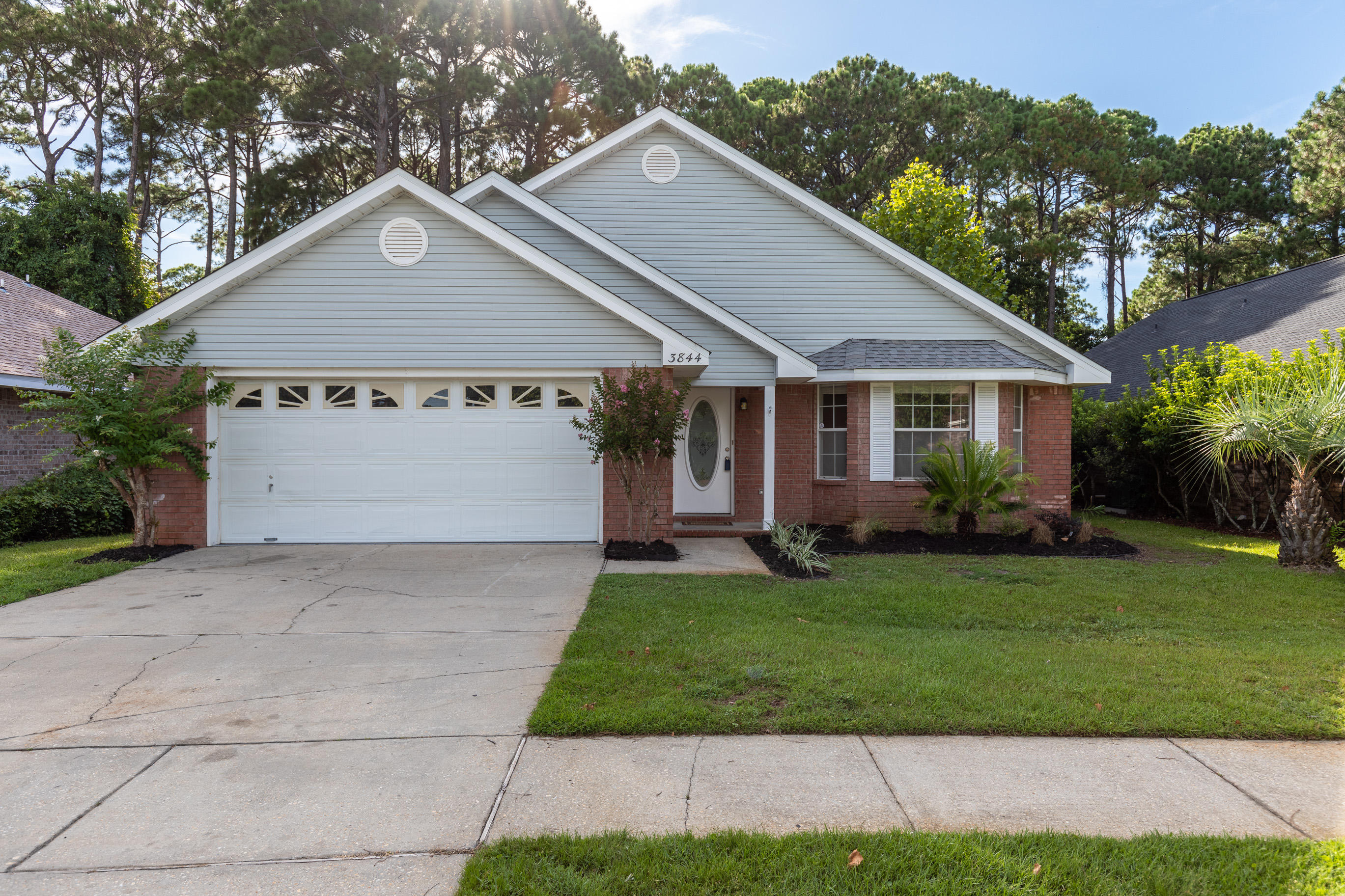 INDIAN WOODS - Residential