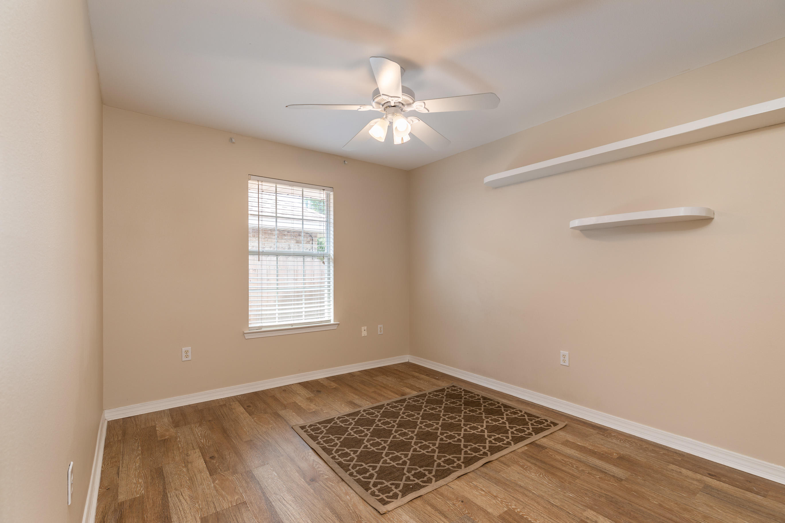 INDIAN WOODS - Residential