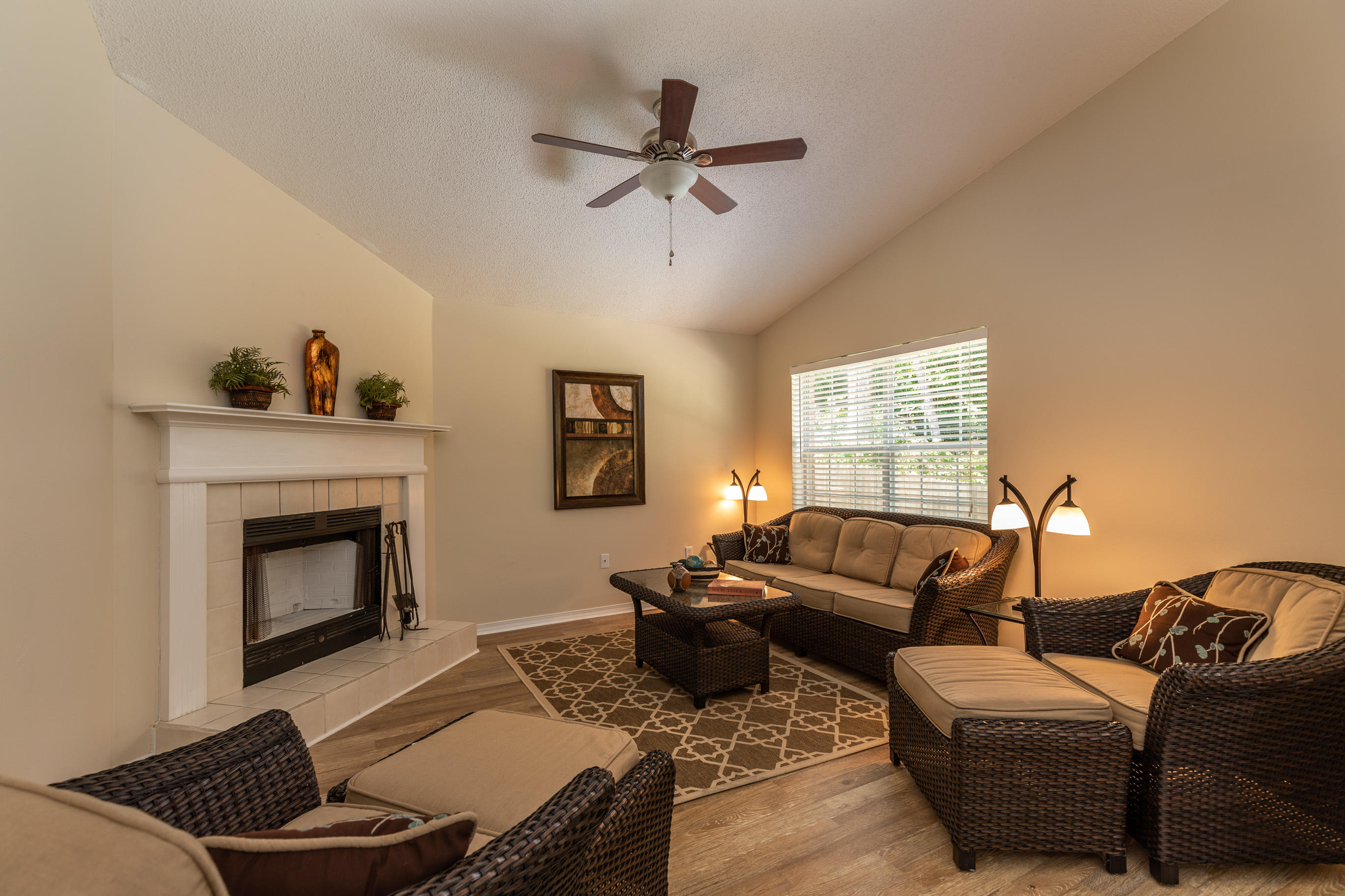 INDIAN WOODS - Residential