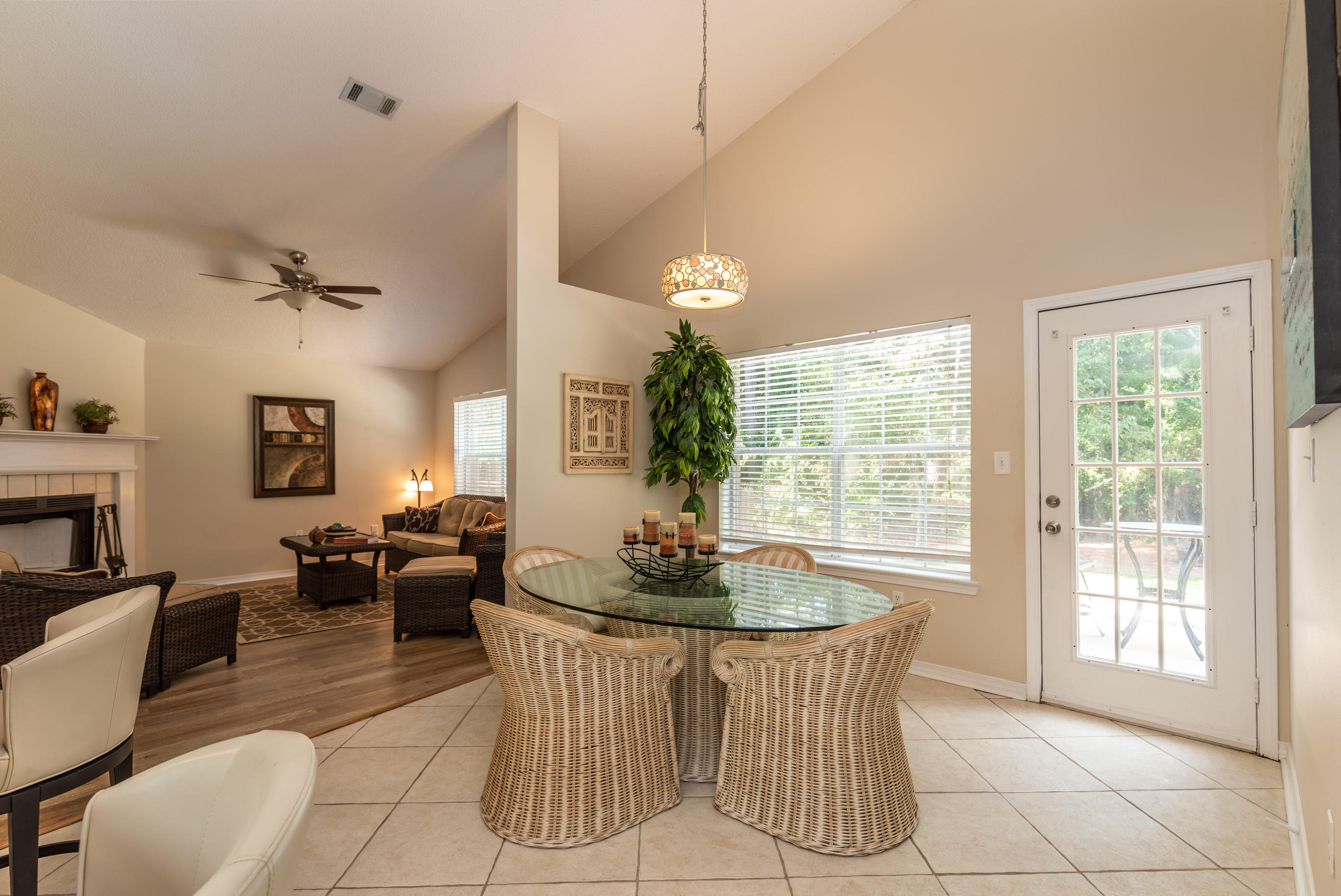 INDIAN WOODS - Residential