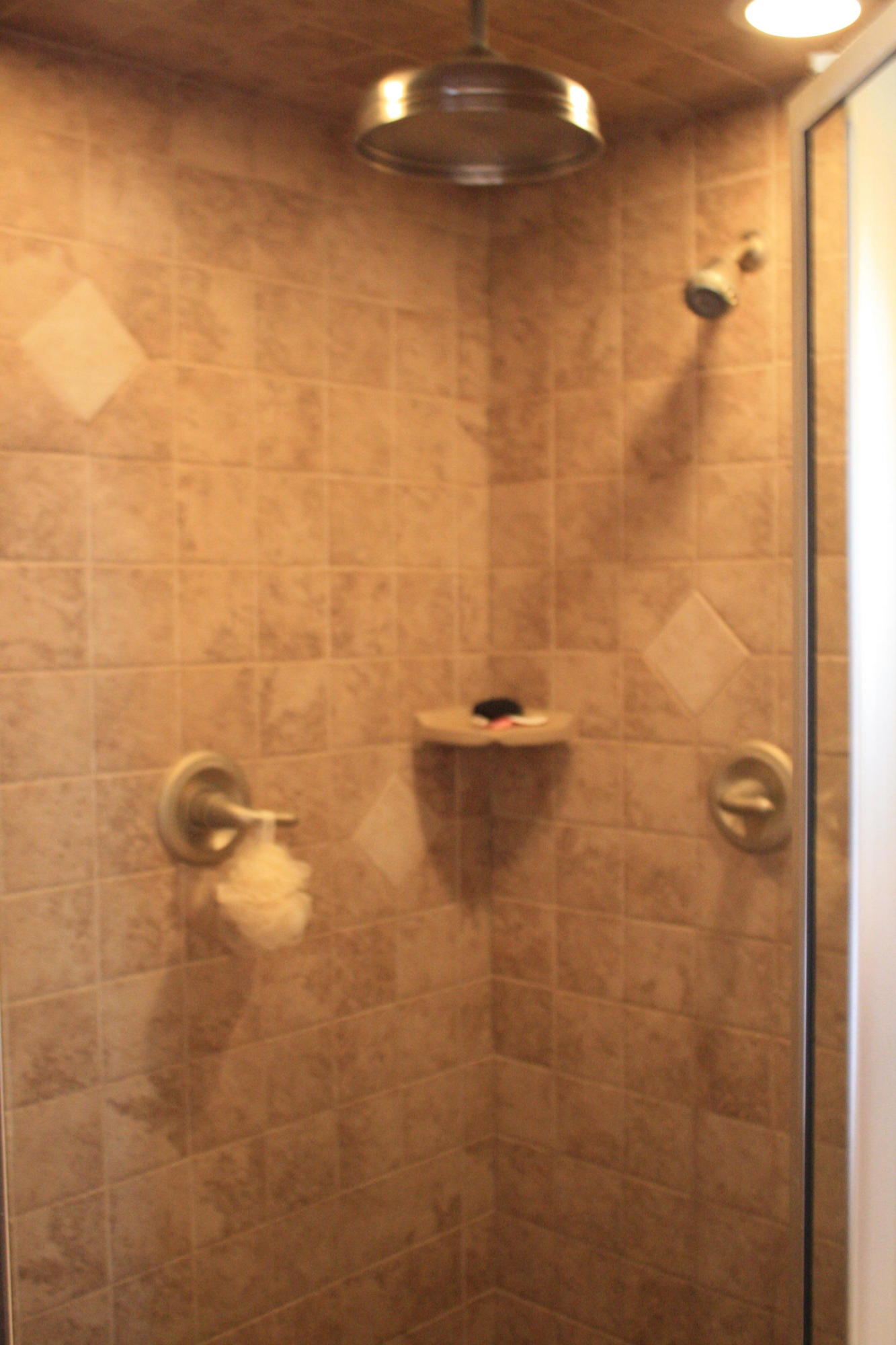 ROCKS COVE - Residential