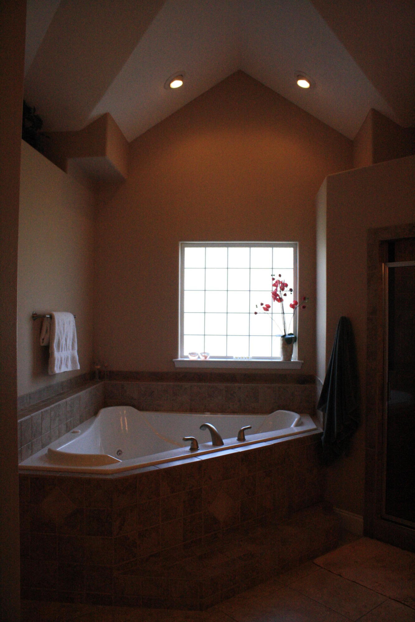 ROCKS COVE - Residential