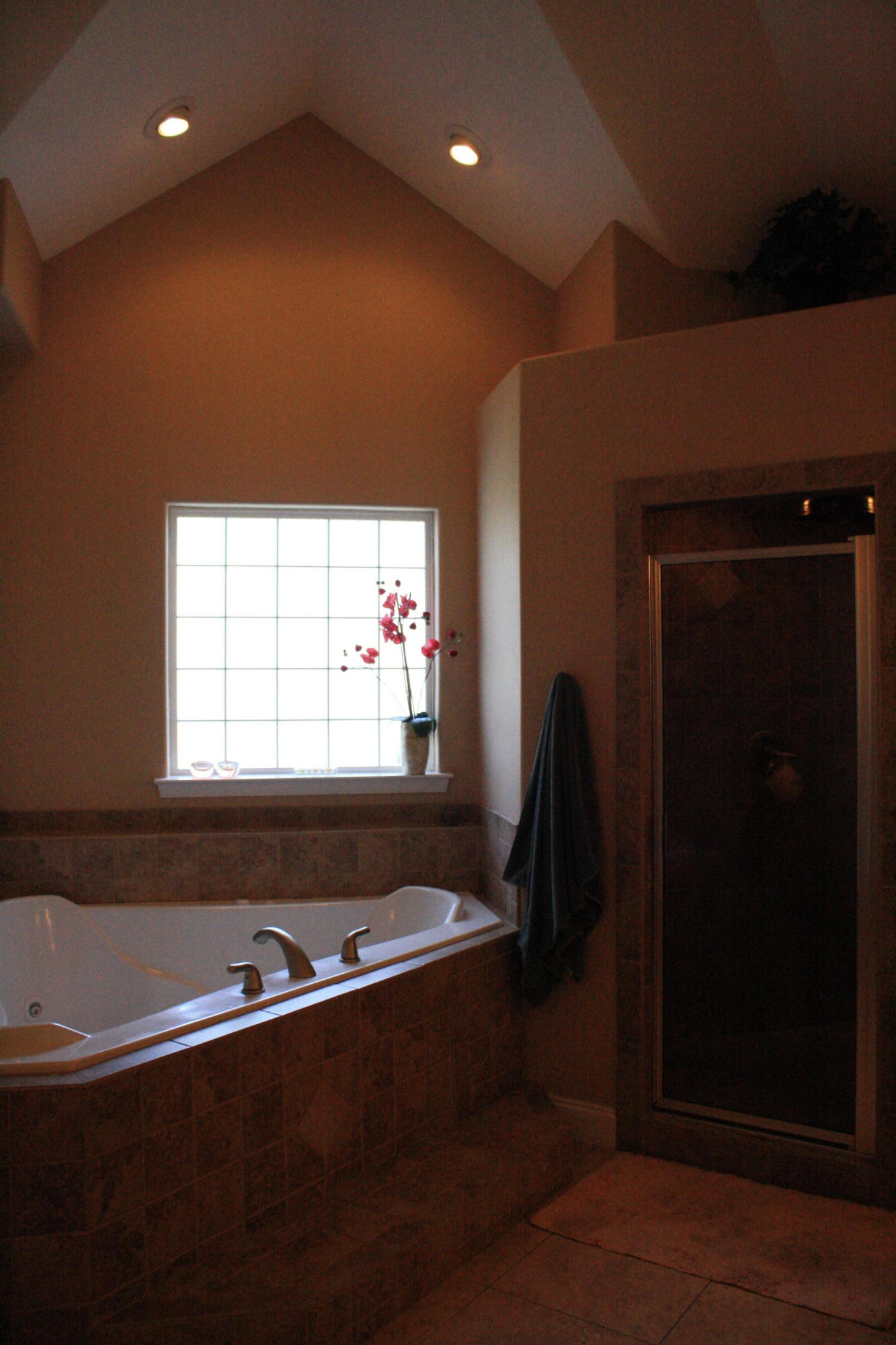 ROCKS COVE - Residential