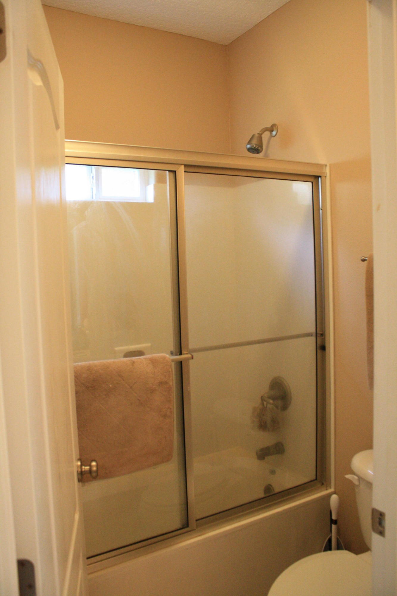 ROCKS COVE - Residential