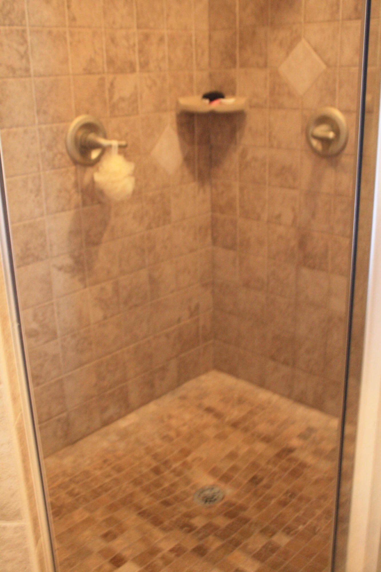 ROCKS COVE - Residential