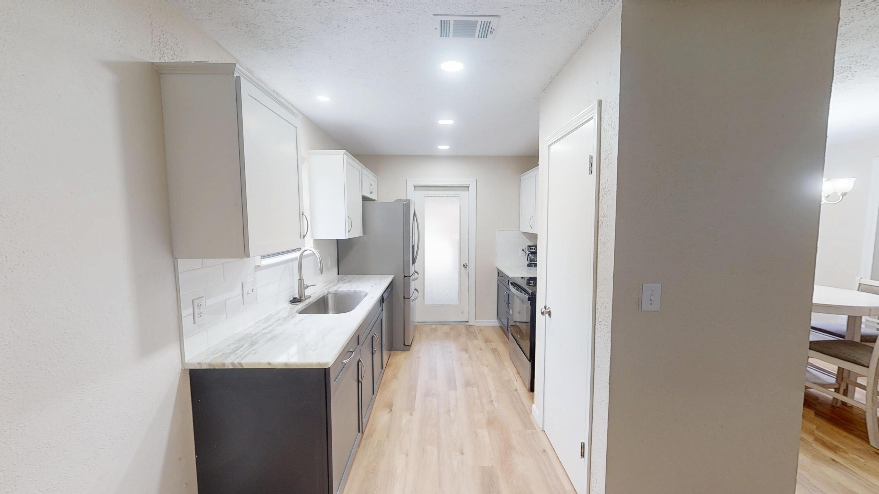 SANTA ROSA SHORES - Residential