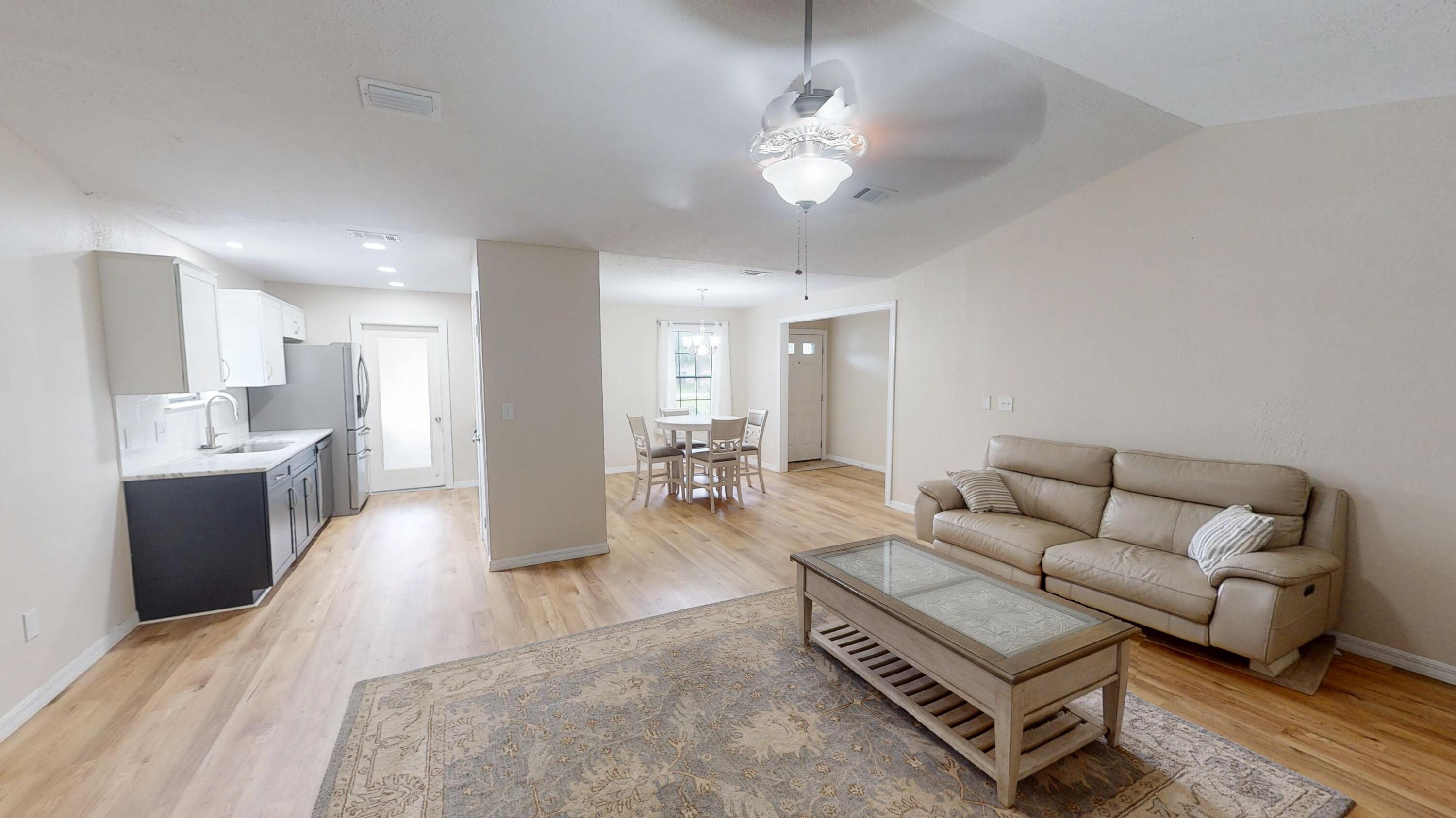 SANTA ROSA SHORES - Residential