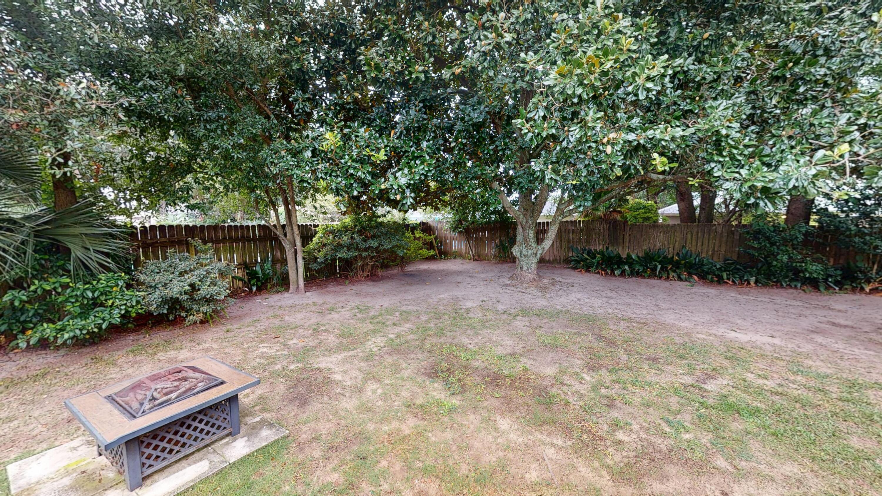 SANTA ROSA SHORES - Residential