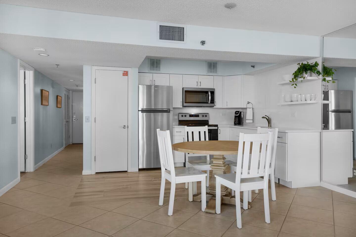 MAINSAIL CONDO PH 5 - Residential