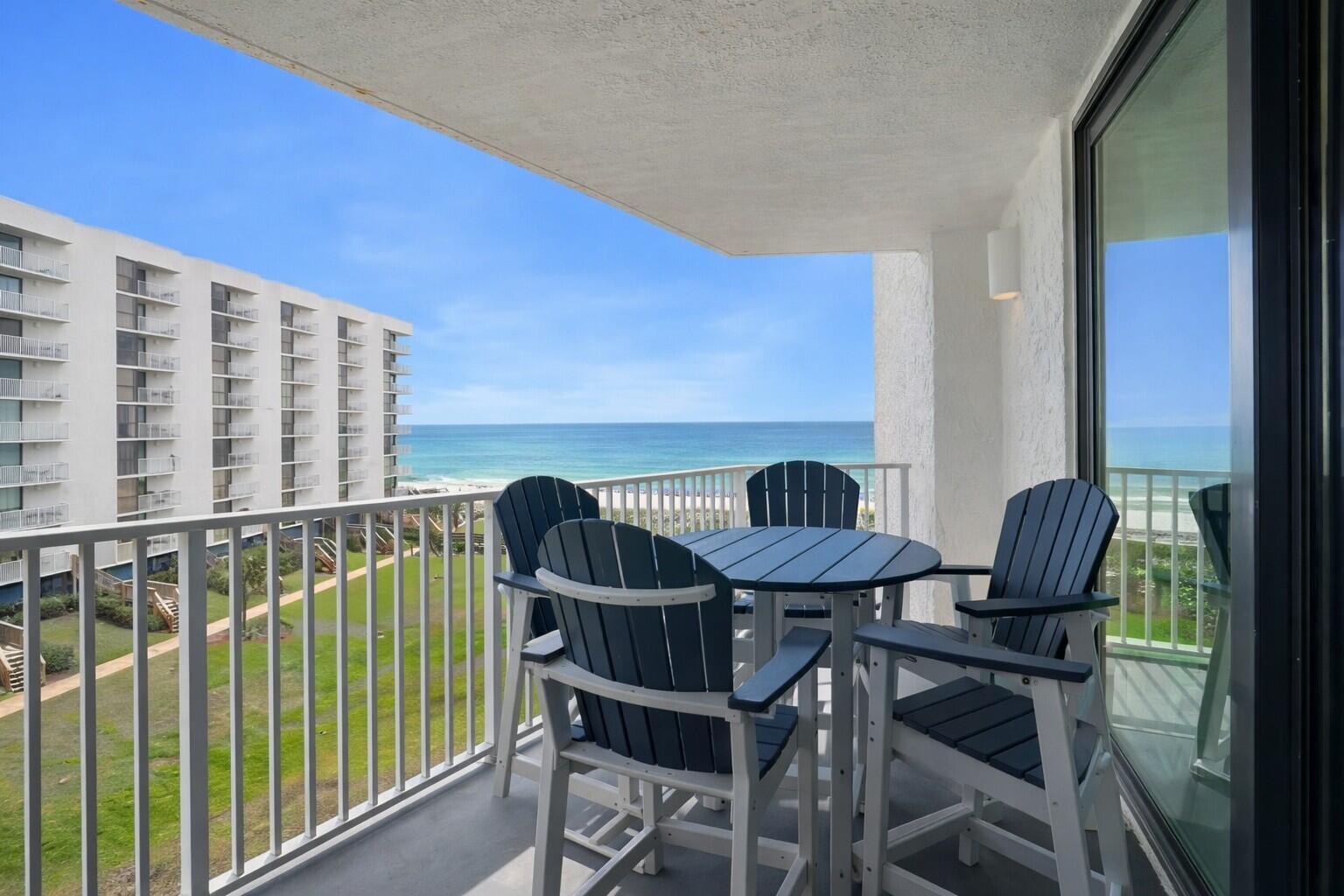 MAINSAIL CONDO PH 5 - Residential
