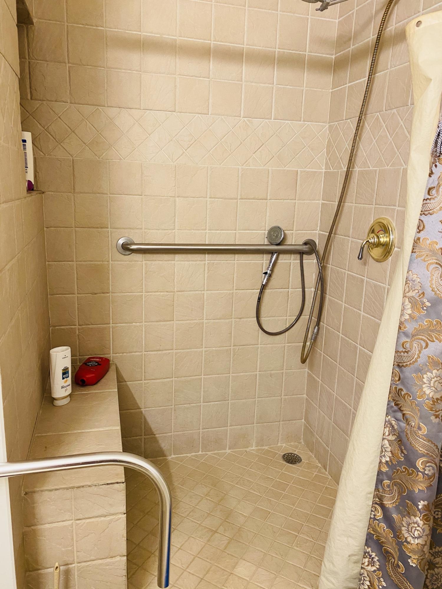 STAFF ADDN TO CRESTVIEW - Residential