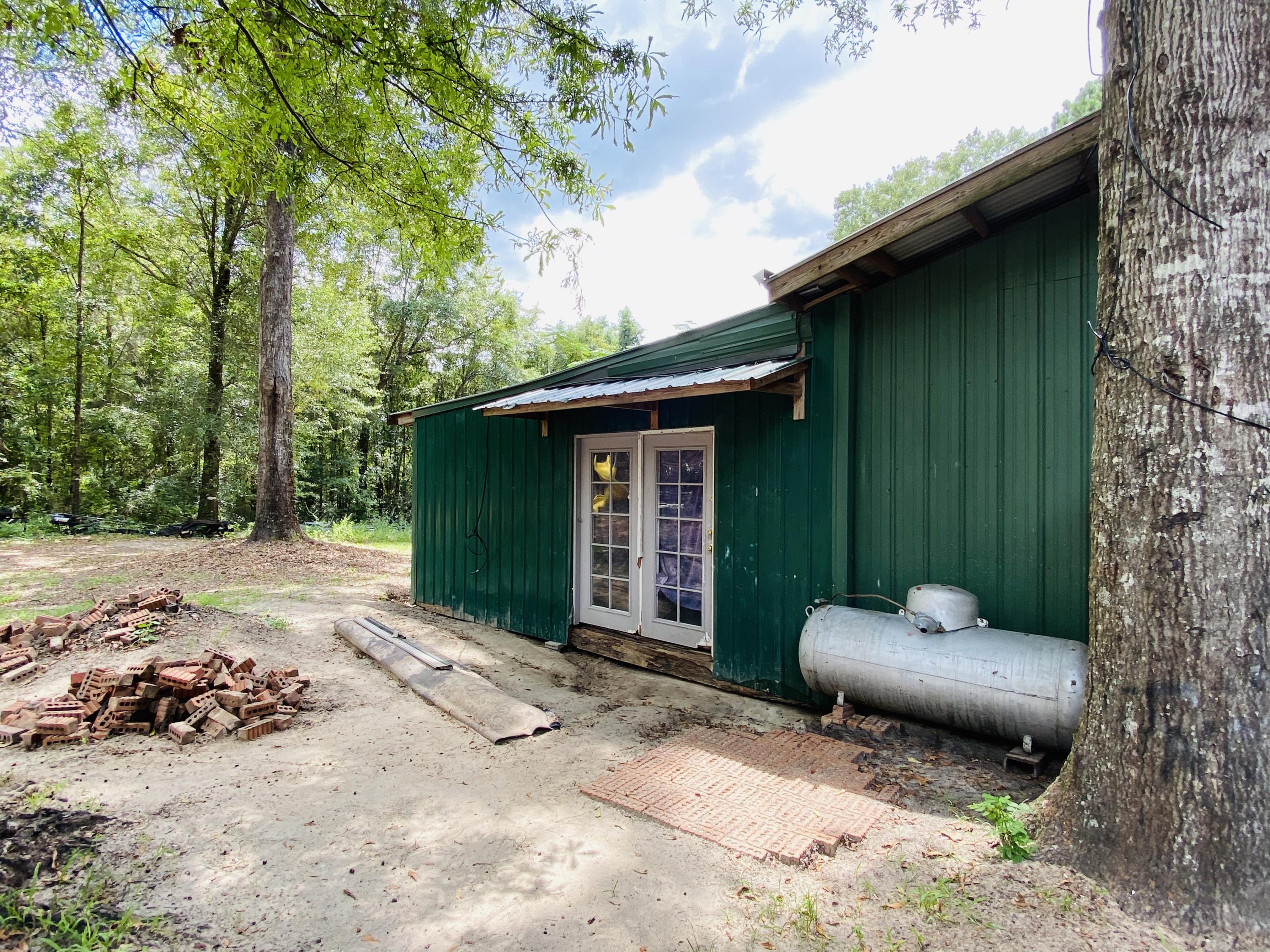 STAFF ADDN TO CRESTVIEW - Residential