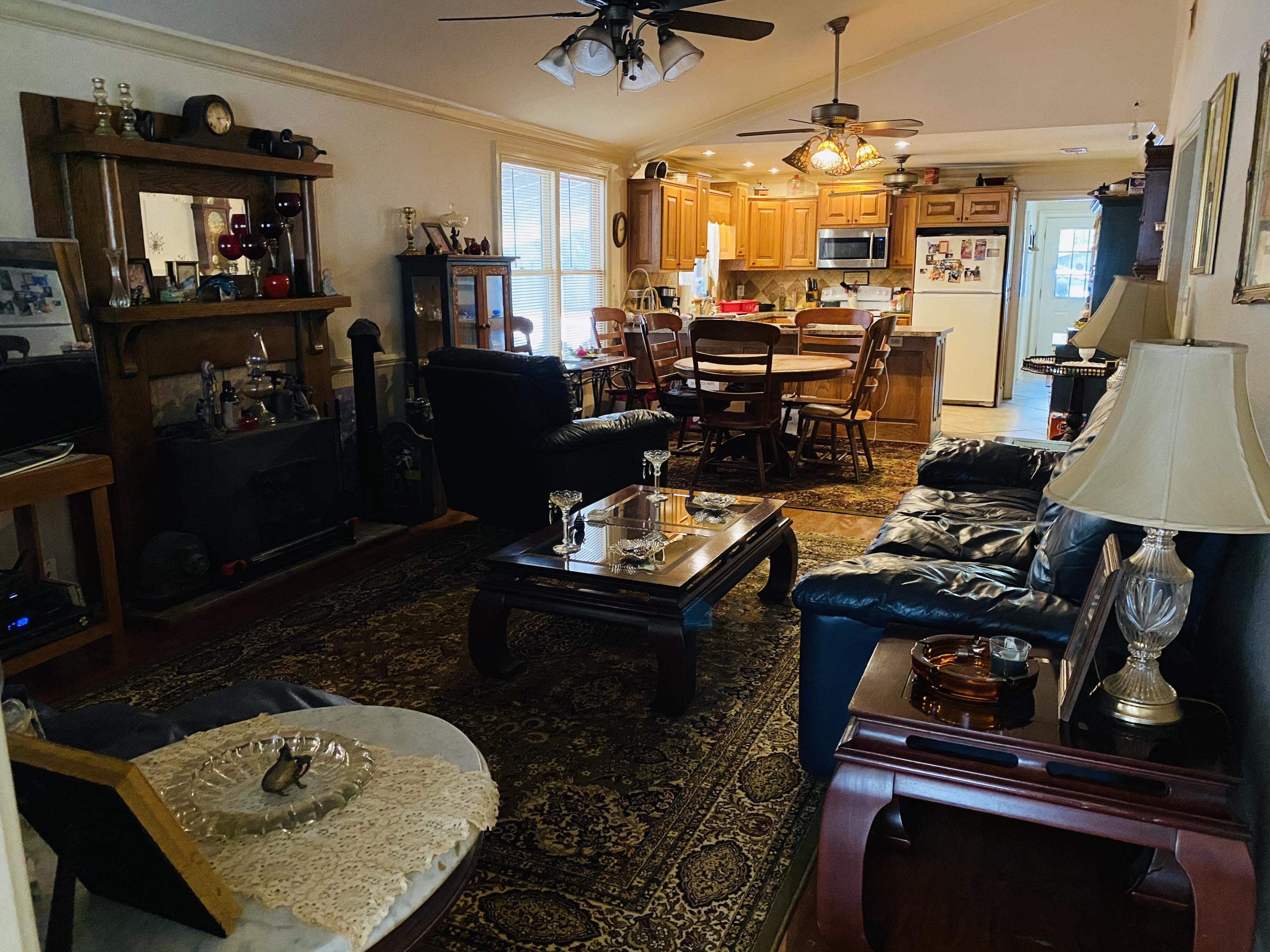 STAFF ADDN TO CRESTVIEW - Residential