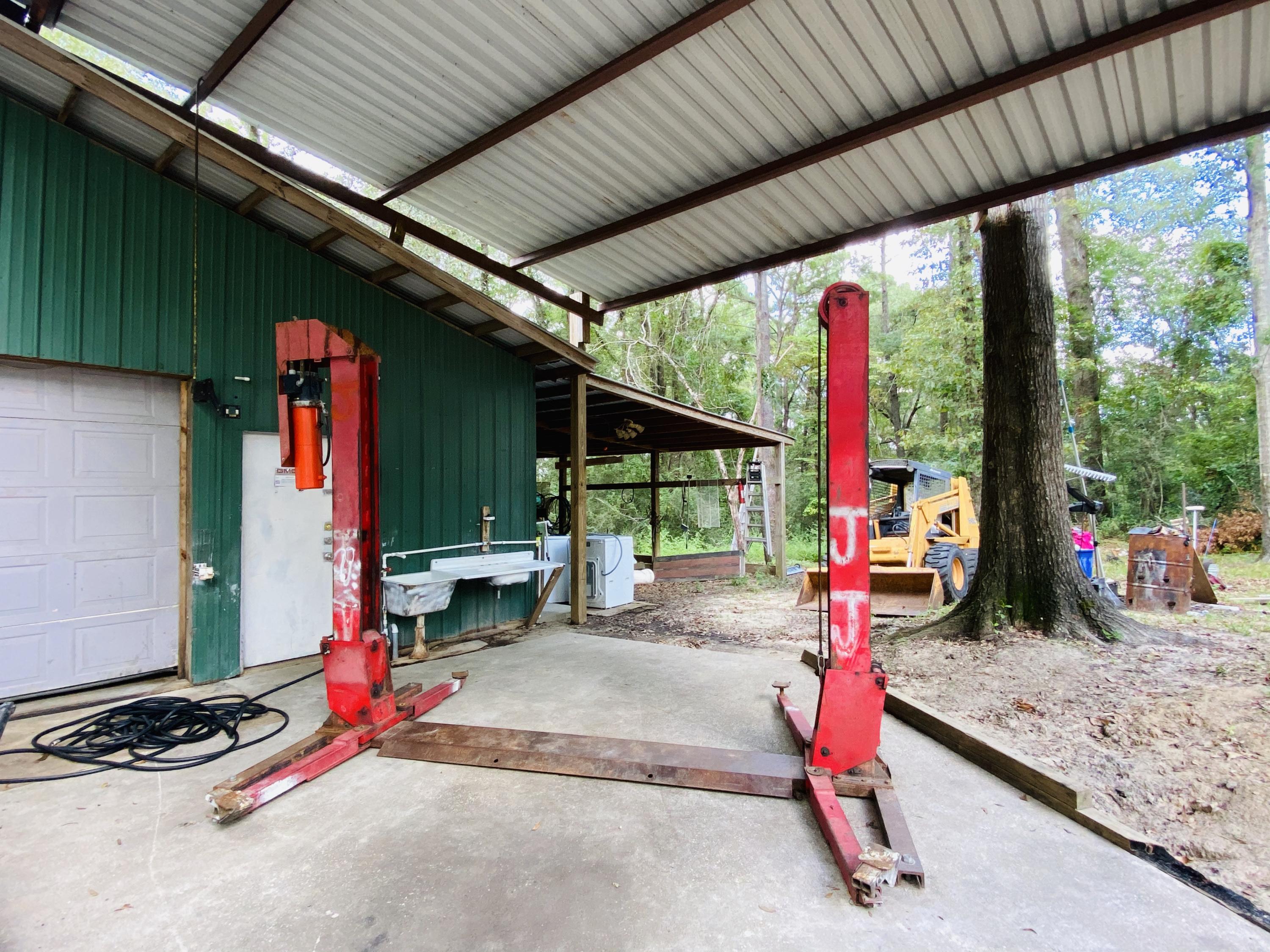 STAFF ADDN TO CRESTVIEW - Residential