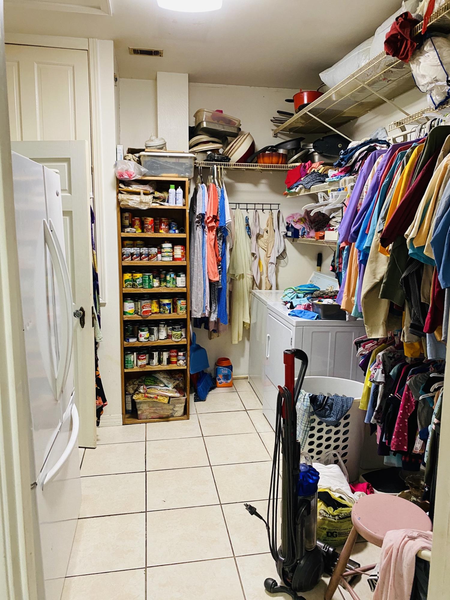 STAFF ADDN TO CRESTVIEW - Residential