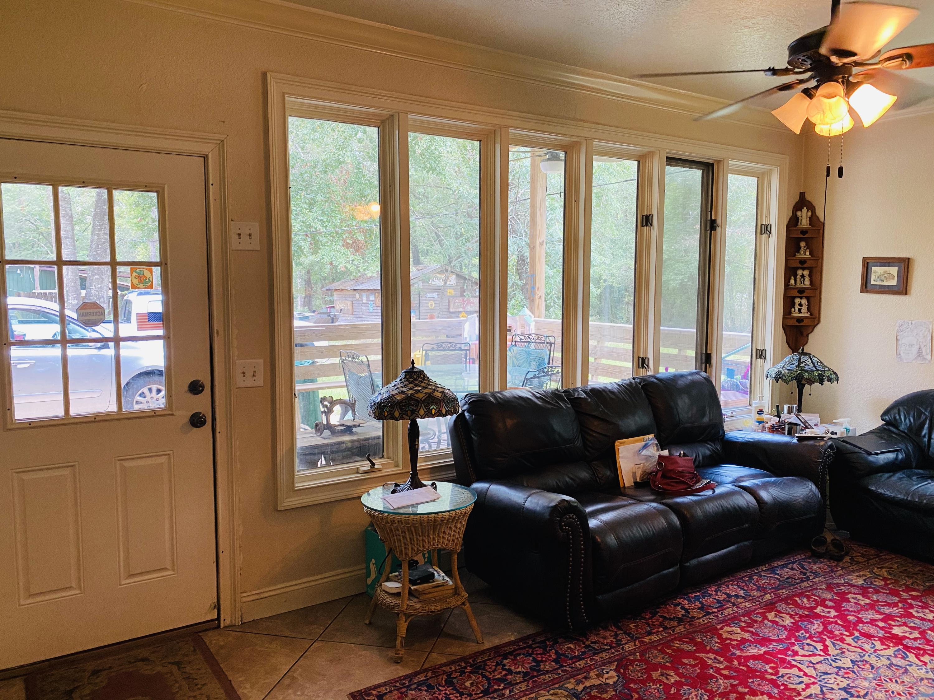 STAFF ADDN TO CRESTVIEW - Residential