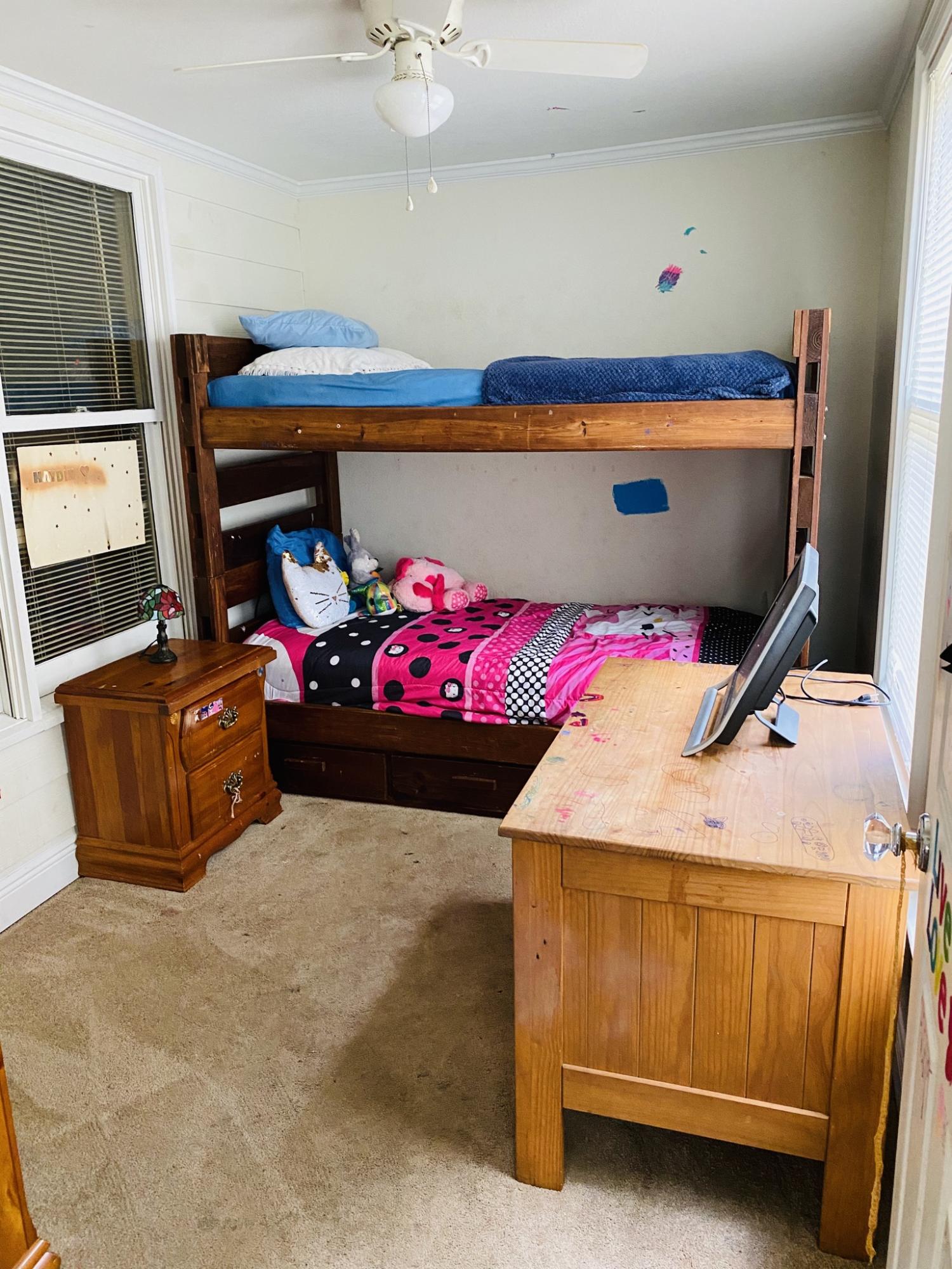 STAFF ADDN TO CRESTVIEW - Residential