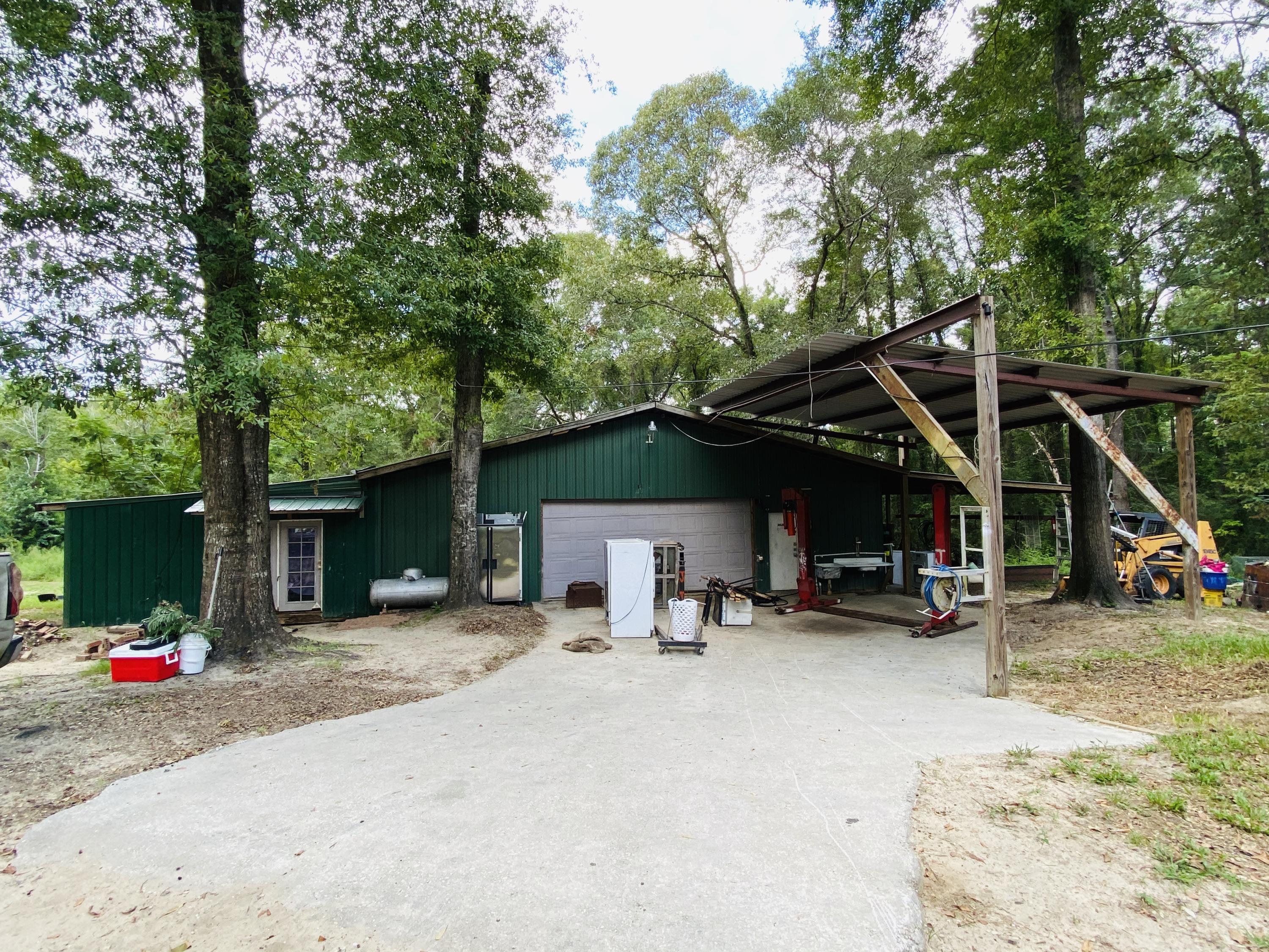 STAFF ADDN TO CRESTVIEW - Residential