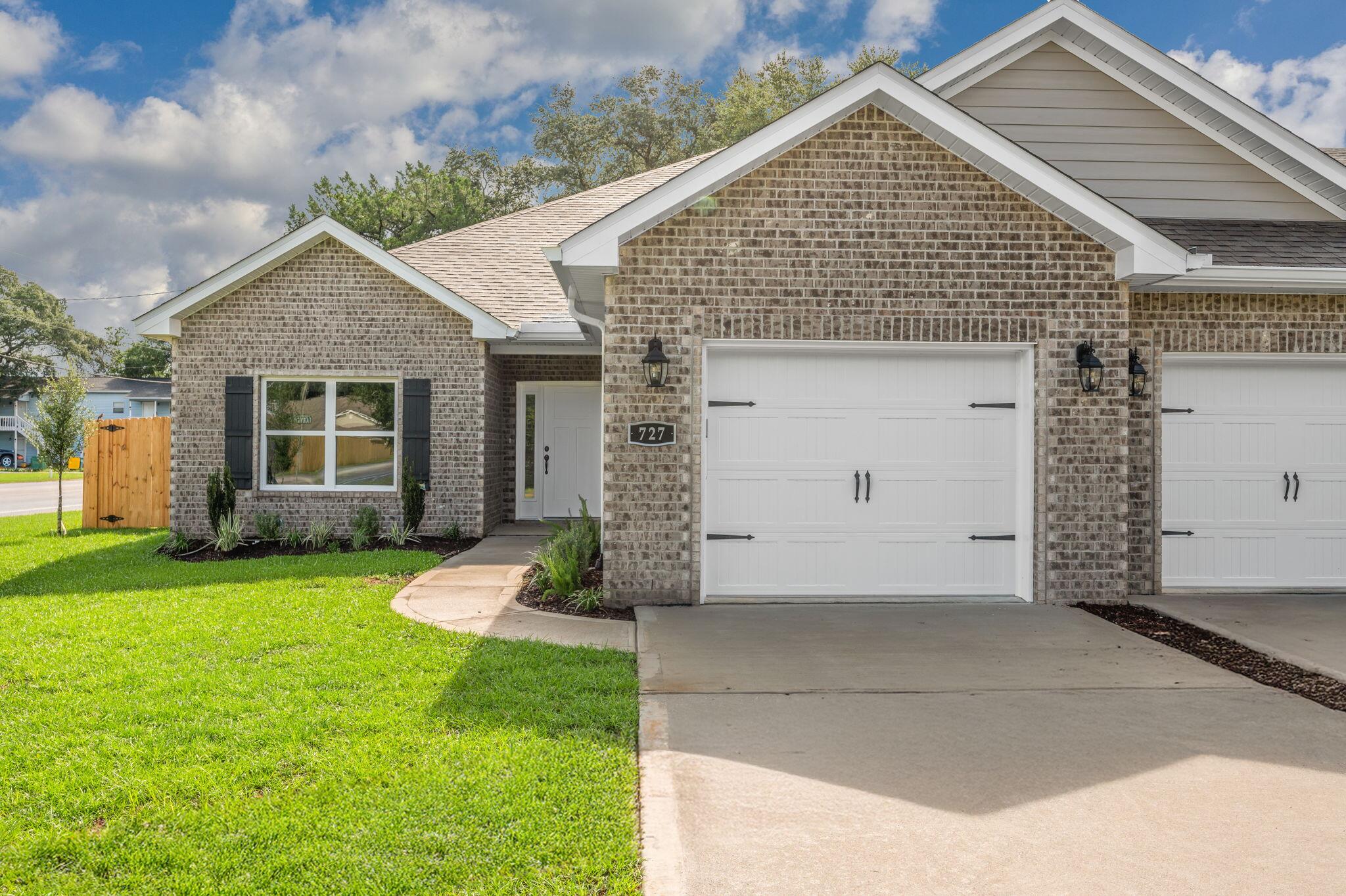 Very exciting news!!! BUILDER IS CONTRIBUTED $5000.00 TOWARDS BUYERS CLOSING/PREPAIDS. BRAND NEW one level Townhomes. Welcome to SOUTH FAIRVIEW TOWNHOMES. One of 4 located in the heart of Fort Walton Beach, Fl. No more having to climb stairs! Beautifully designed inside and out. Take advantage of having a corner unit. This beauty has 3 bedrooms 2 baths with a single car garage. As you enter this gorgeous home you will adore the open concept with the kitchen open to the living/dining room area. Upgrades include granite countertops, stainless steel appliances, beautiful kitchen cabinetry and a walk-in pantry. The master bedroom offers a spacious walk-in closet, a delightful master bath with a garden tub, separate shower and double vanities. All brick for less maintenance on the exterior.
Located minutes from shopping, restaurants,and the beaches. Also located conveniently to Hurlburt Field and Eglin Airforce base. Make this fabulous home yours today. Buyer to verify all information deemed important.