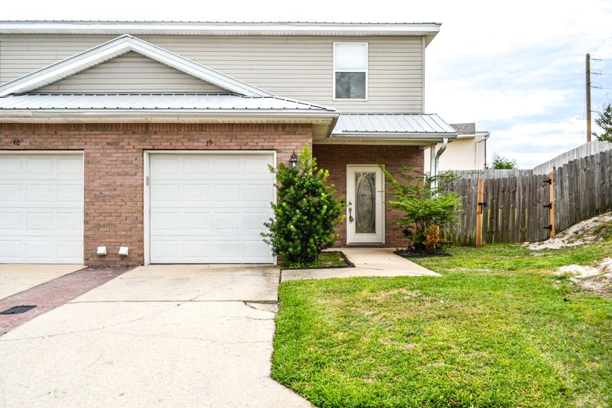 (Open House October 12th, 10am - 12pm)Welcome to your coastal retreat in Destin's Magnolia Park! This charming end-unit townhome boasts 3 beds, 2.5 baths, and 1,440 sqft of beautifully updated living space. Enjoy stylish LVP flooring in all bedrooms, neutral paint, updated appliances, a whirlpool refrigerator purchased in 2021, and a unique bonus yard perfect for outdoor enjoyment. Rest assured with recent updates, including replaced fencing in 2021 and a new roof in 2018. Take advantage of the extra yard space, which is ideal for customization to suit your needs. With Emerald Coast beaches, Destin Harbor's lively scene, and the convenience of nearby shopping, you'll have the best of Florida living at your doorstep.