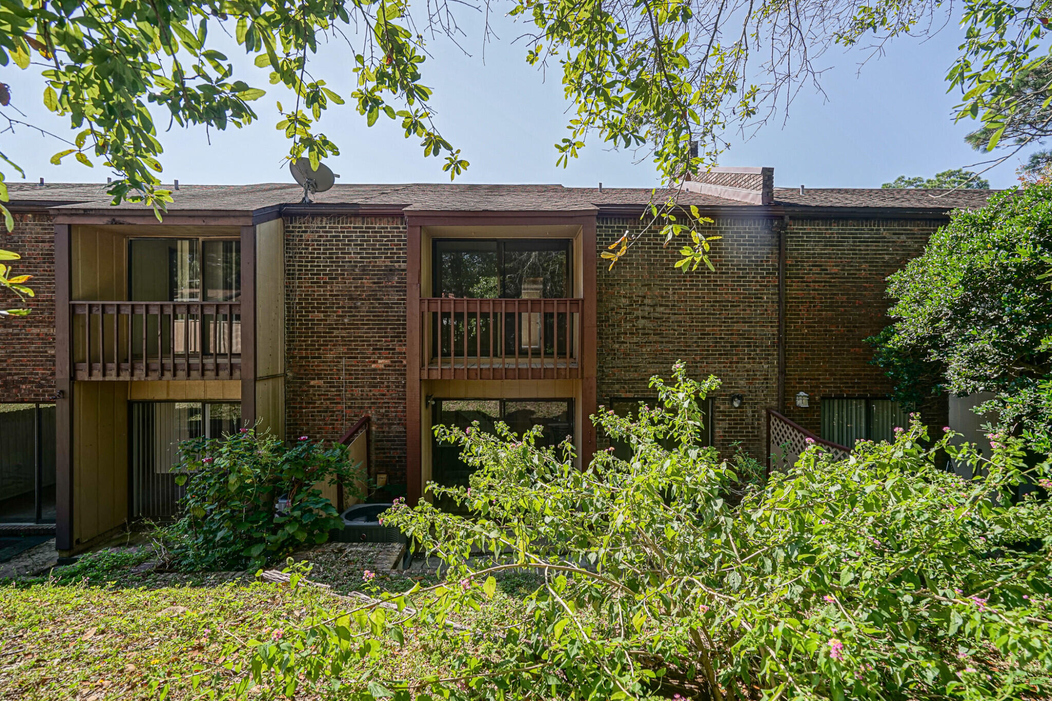 HIDDEN COVE TOWNHOUSE - Residential