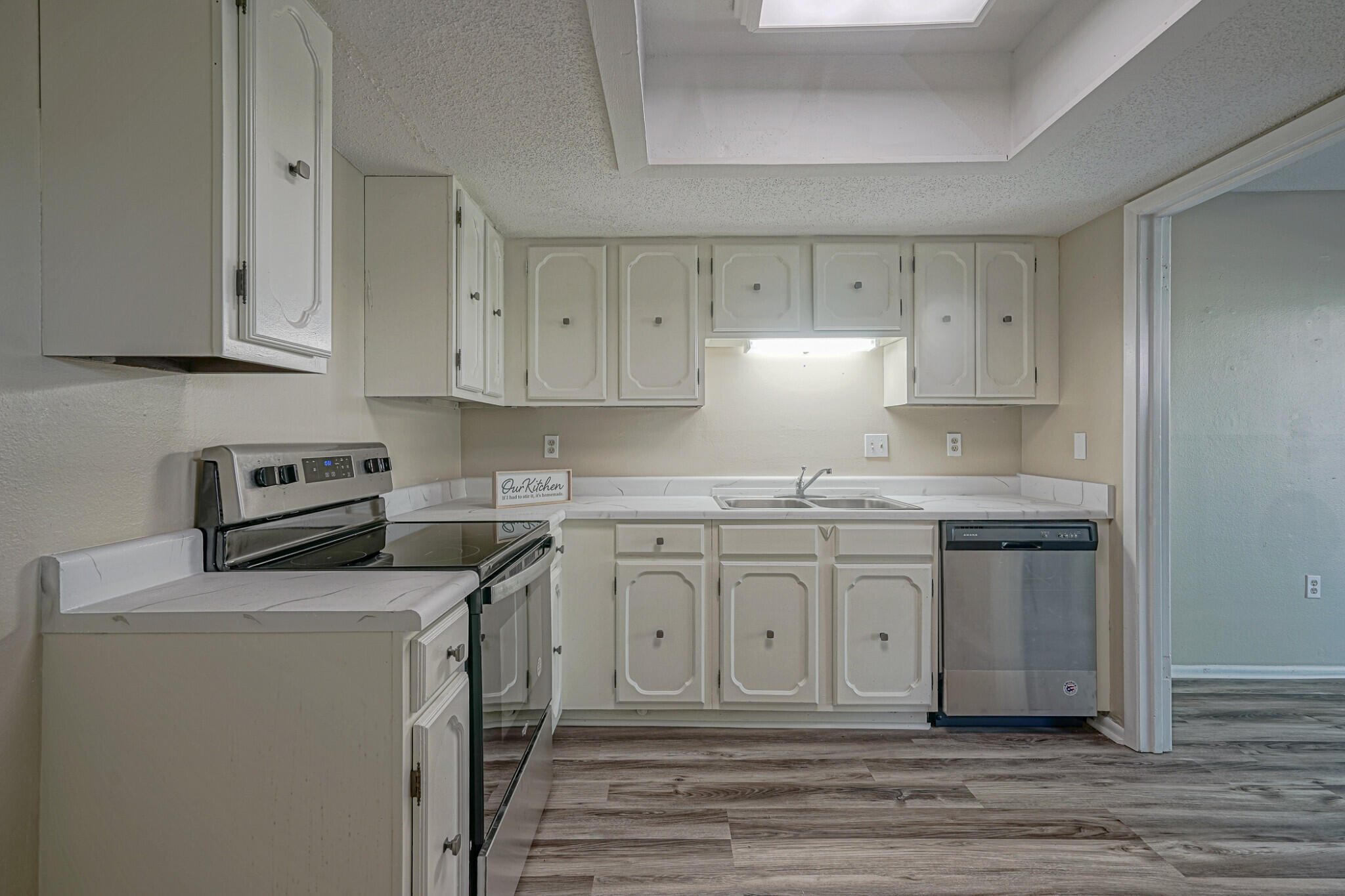 HIDDEN COVE TOWNHOUSE - Residential