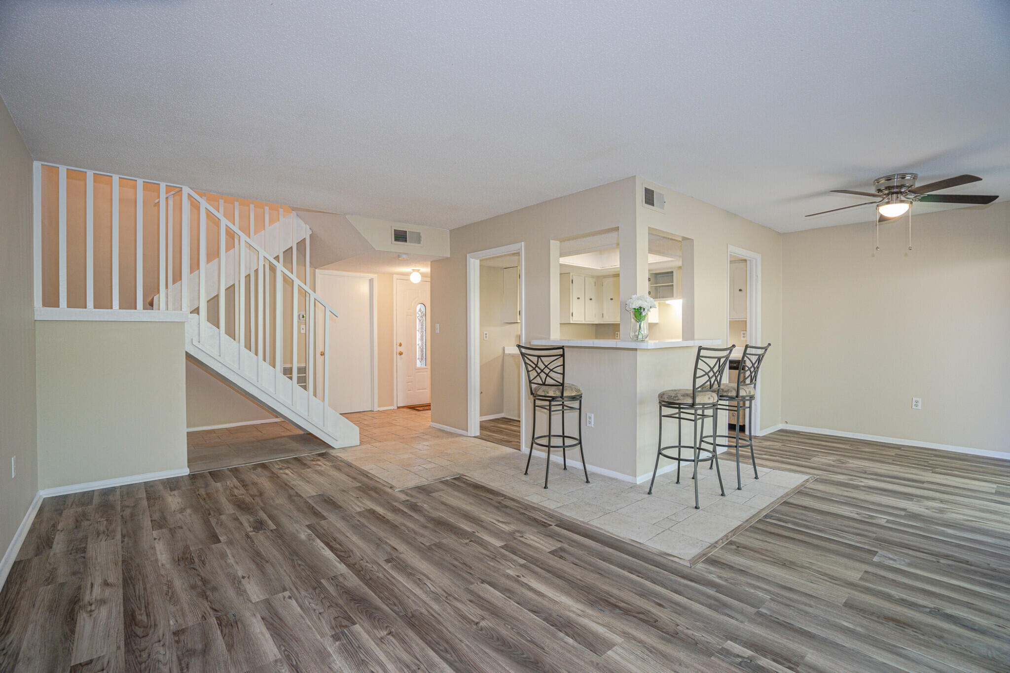 HIDDEN COVE TOWNHOUSE - Residential