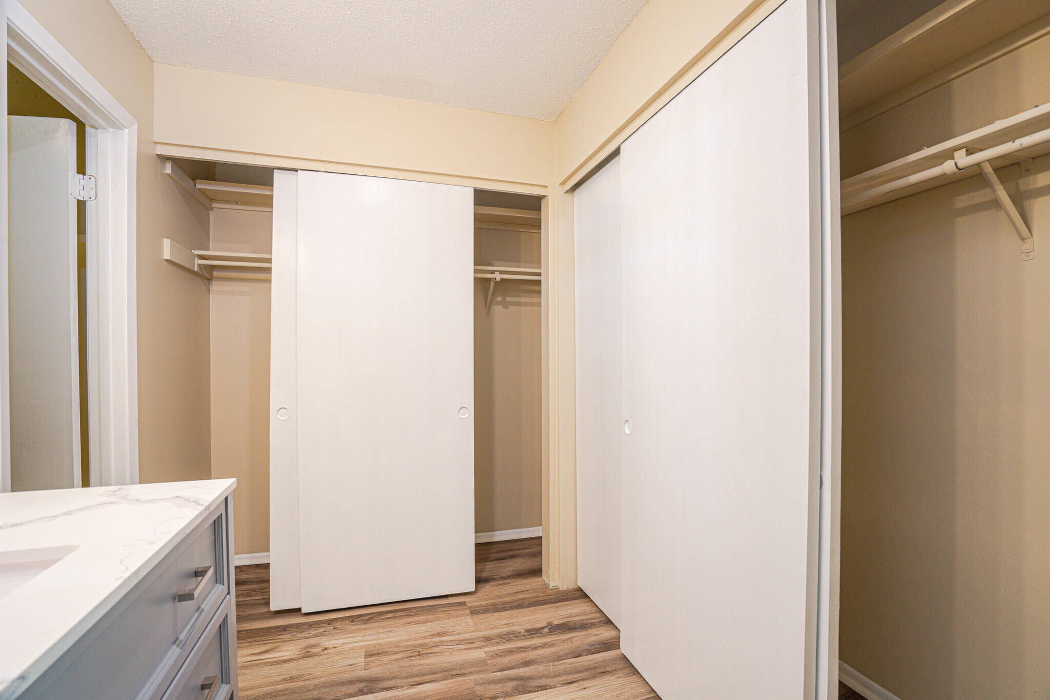 HIDDEN COVE TOWNHOUSE - Residential