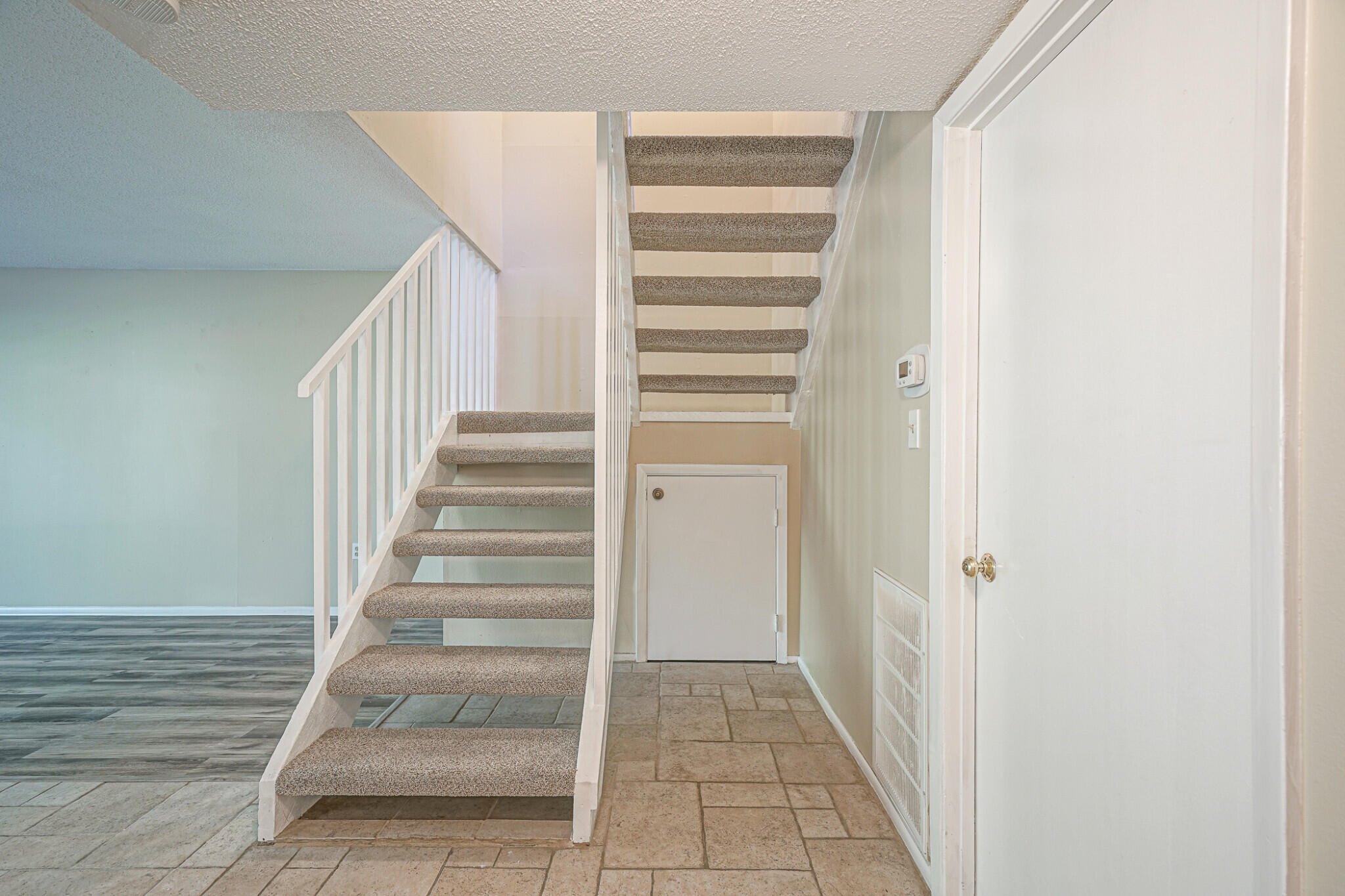 HIDDEN COVE TOWNHOUSE - Residential